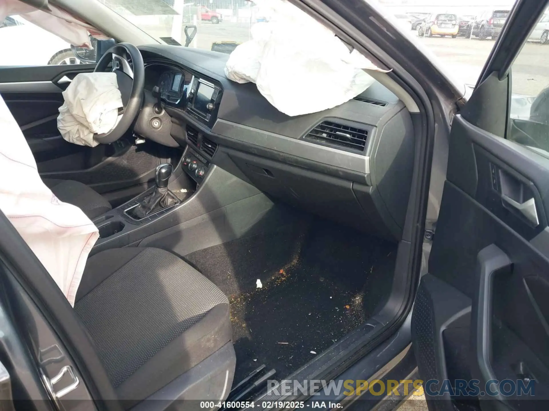 5 Photograph of a damaged car 3VWC57BU5LM094530 VOLKSWAGEN JETTA 2020