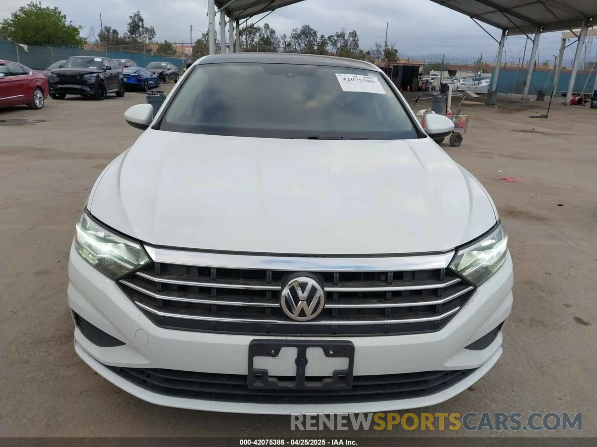 12 Photograph of a damaged car 3VWC57BU6LM101081 VOLKSWAGEN JETTA 2020