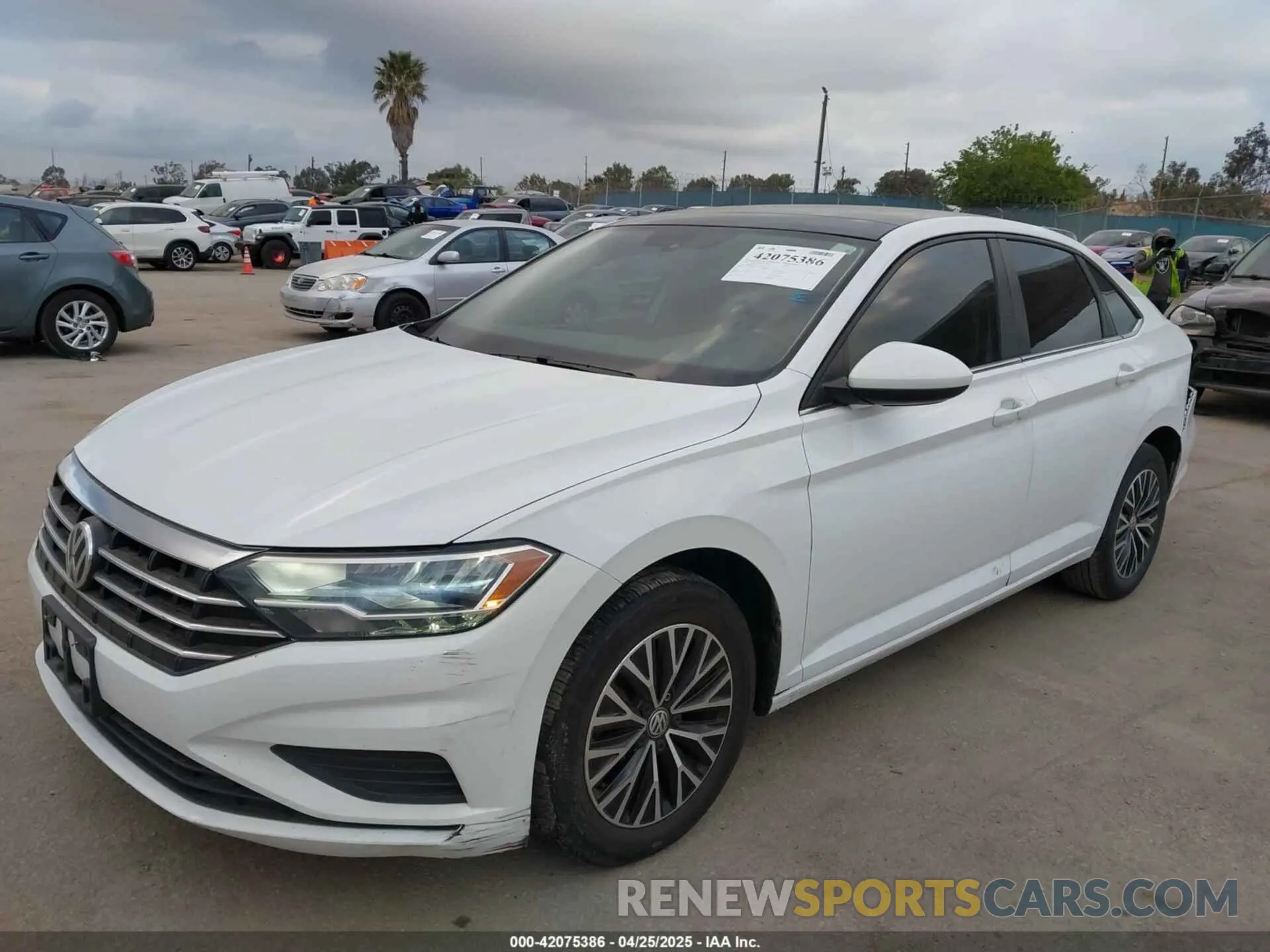 2 Photograph of a damaged car 3VWC57BU6LM101081 VOLKSWAGEN JETTA 2020