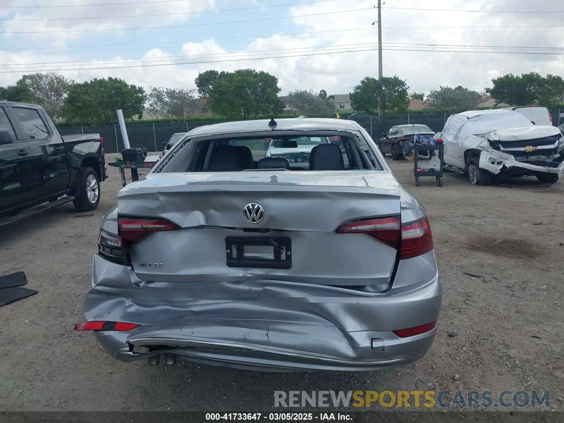 16 Photograph of a damaged car 3VWC57BU7LM105799 VOLKSWAGEN JETTA 2020