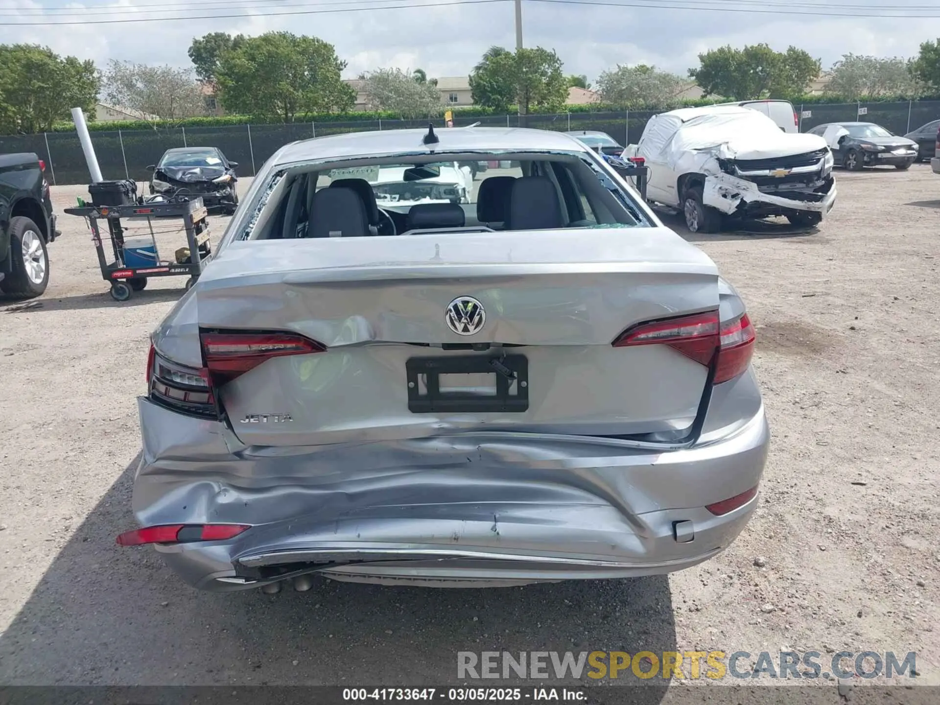 6 Photograph of a damaged car 3VWC57BU7LM105799 VOLKSWAGEN JETTA 2020