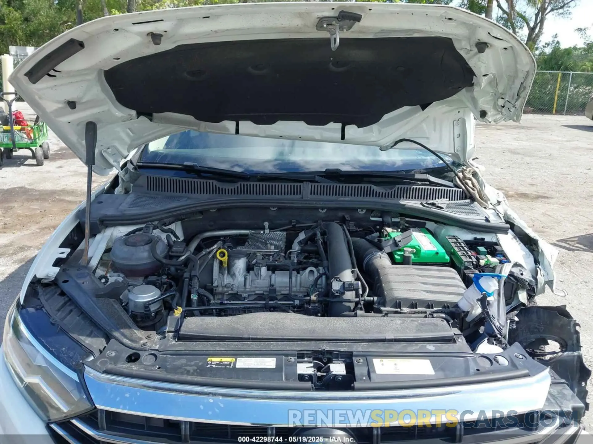 10 Photograph of a damaged car 3VWC57BU8LM079178 VOLKSWAGEN JETTA 2020