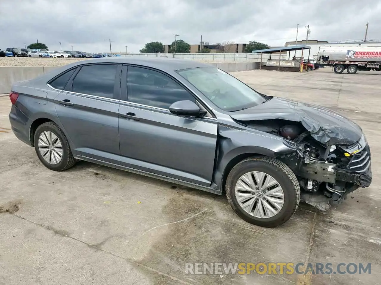 4 Photograph of a damaged car 3VWC57BU9LM090738 VOLKSWAGEN JETTA 2020