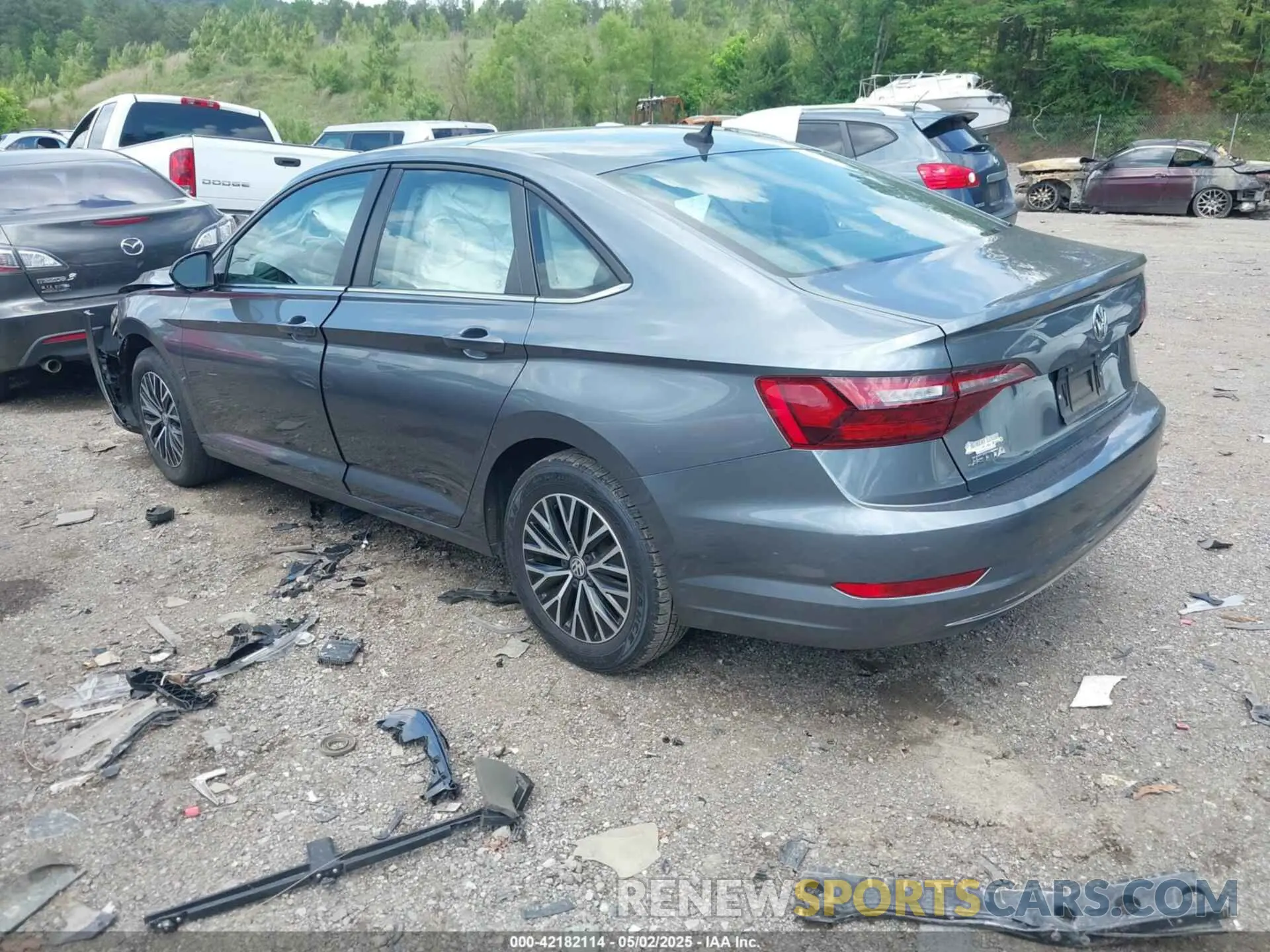 3 Photograph of a damaged car 3VWC57BUBLM103866 VOLKSWAGEN JETTA 2020