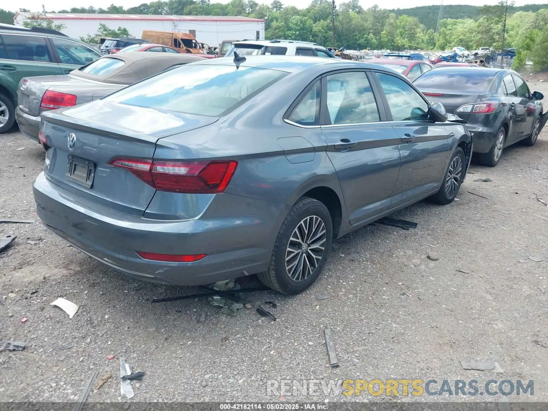 4 Photograph of a damaged car 3VWC57BUBLM103866 VOLKSWAGEN JETTA 2020