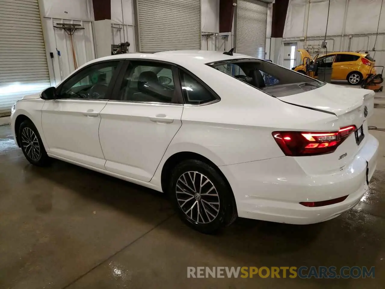 2 Photograph of a damaged car 3VWC57BUXLM086035 VOLKSWAGEN JETTA 2020