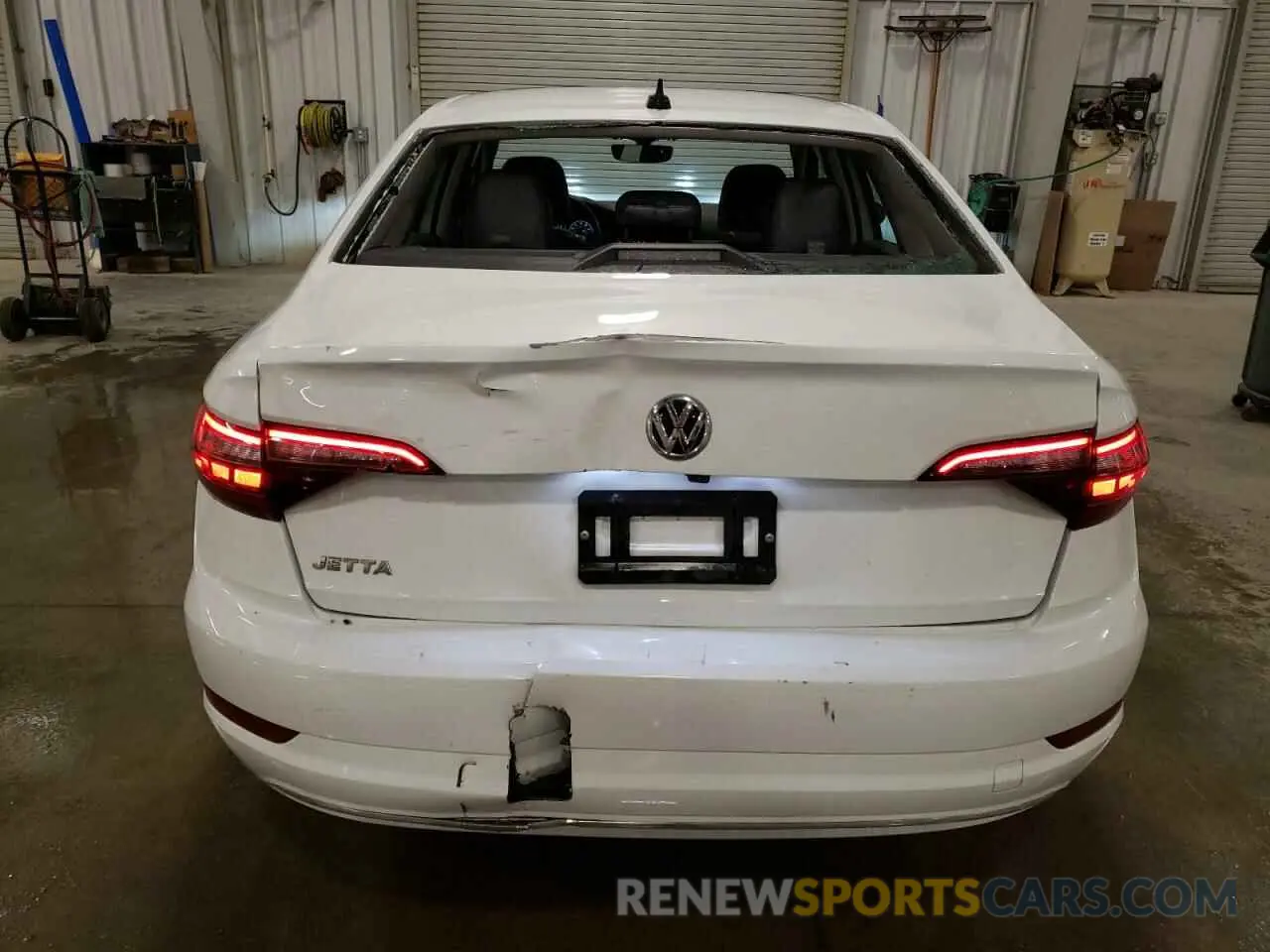 6 Photograph of a damaged car 3VWC57BUXLM086035 VOLKSWAGEN JETTA 2020