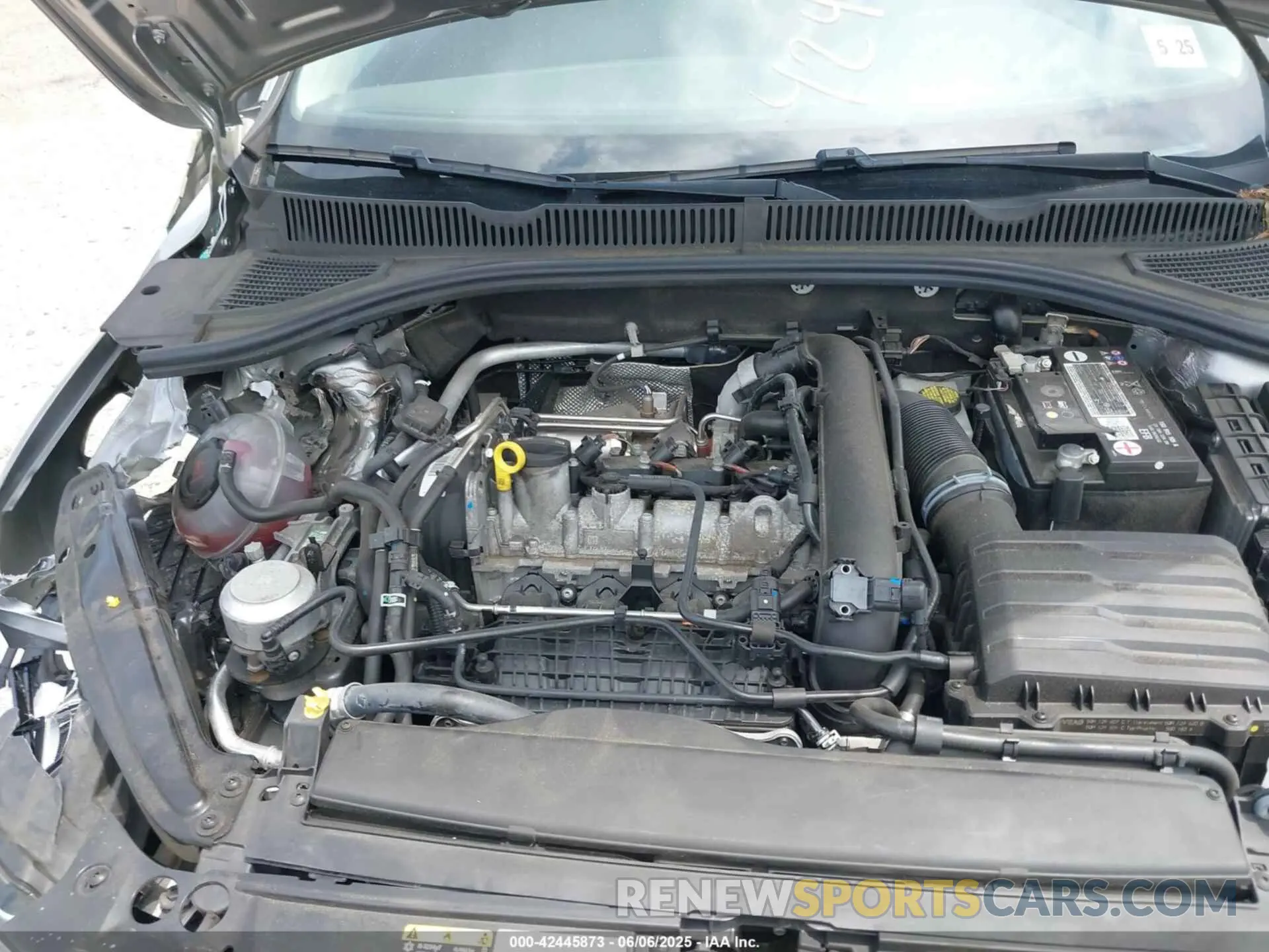 10 Photograph of a damaged car 3VWC57BUXLM101701 VOLKSWAGEN JETTA 2020