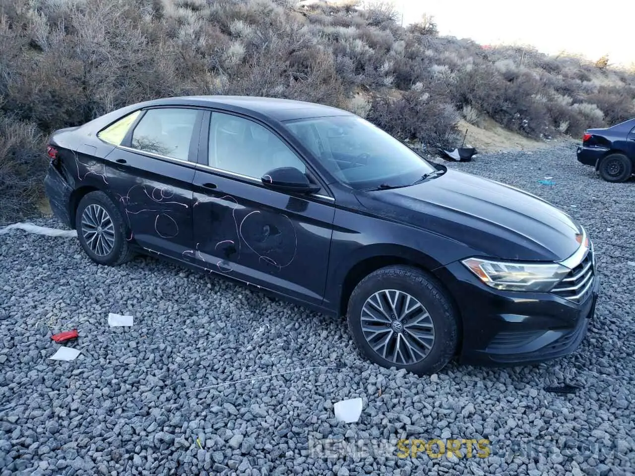 4 Photograph of a damaged car 3VWCB7BU0LM006881 VOLKSWAGEN JETTA 2020