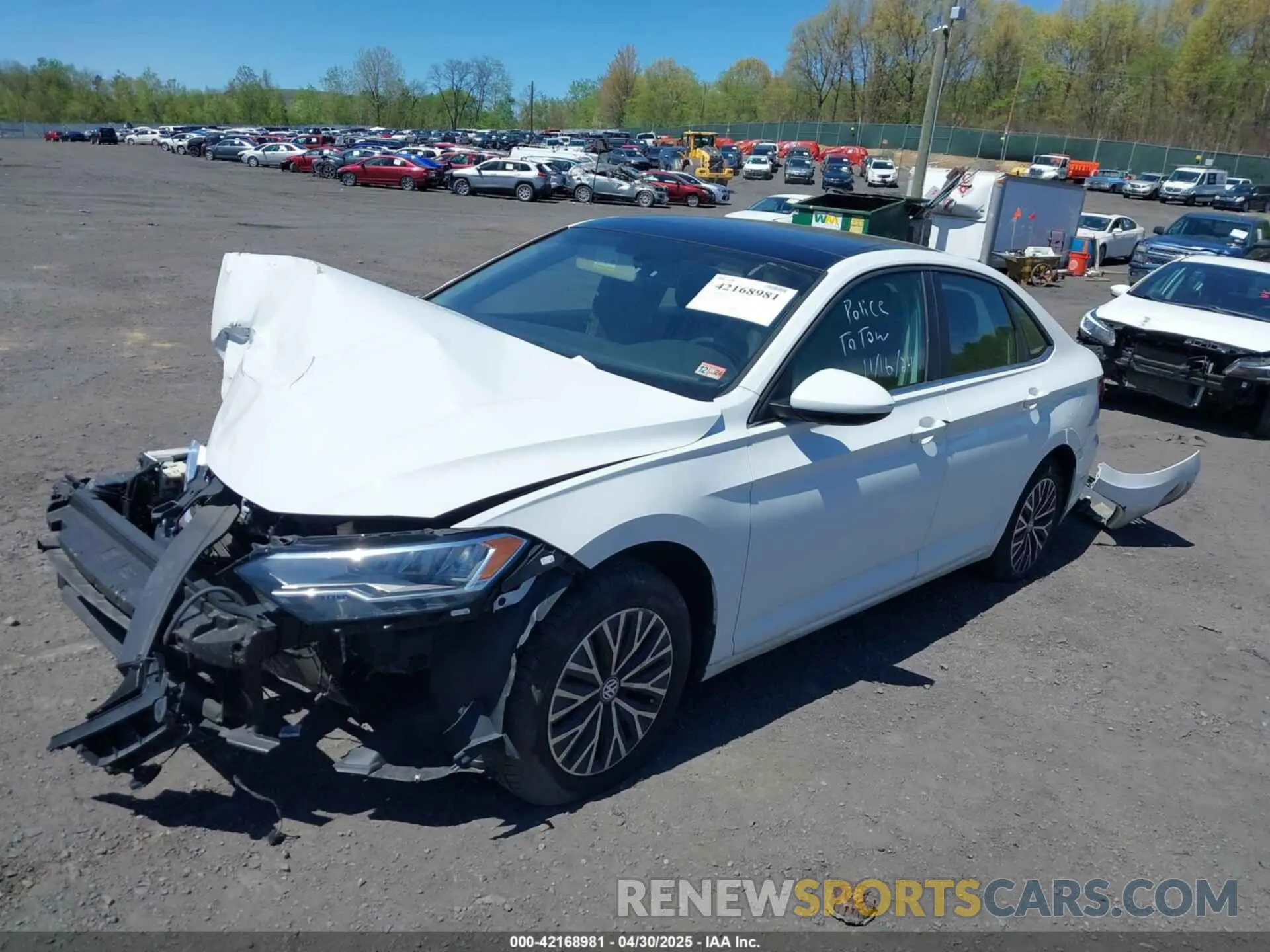 2 Photograph of a damaged car 3VWCB7BU0LM017637 VOLKSWAGEN JETTA 2020