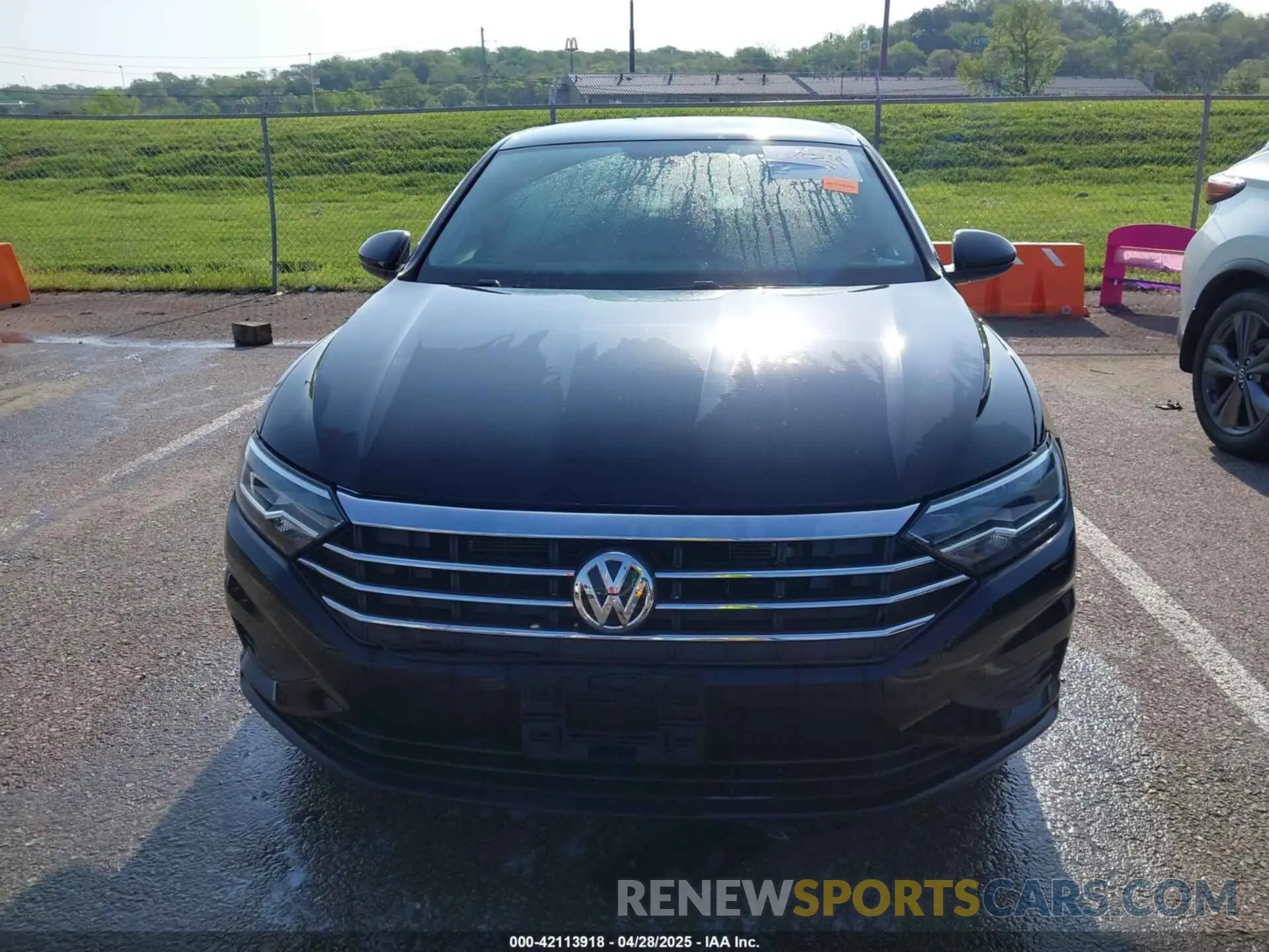 12 Photograph of a damaged car 3VWCB7BU0LM035734 VOLKSWAGEN JETTA 2020