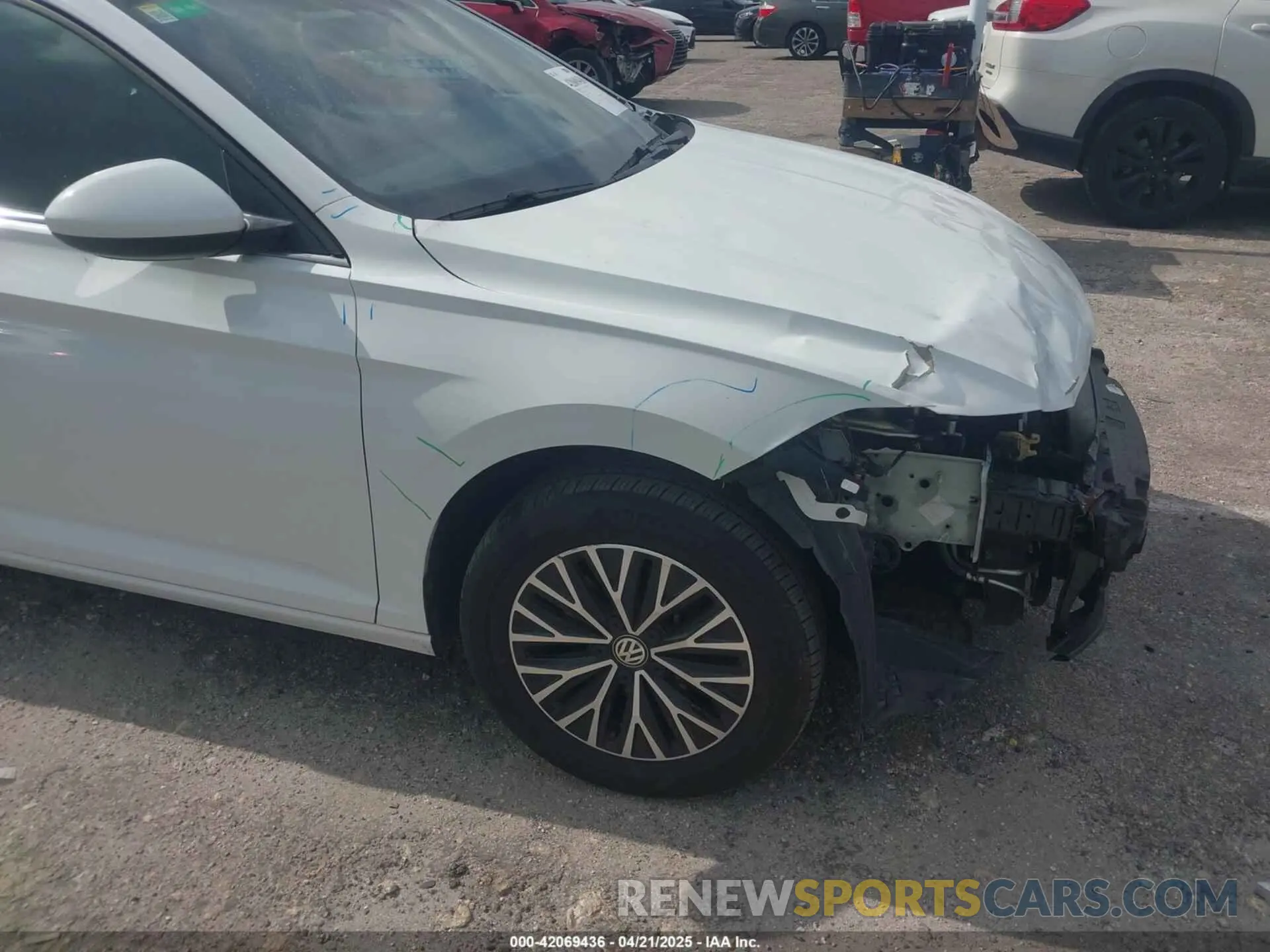 18 Photograph of a damaged car 3VWCB7BU0LM048998 VOLKSWAGEN JETTA 2020