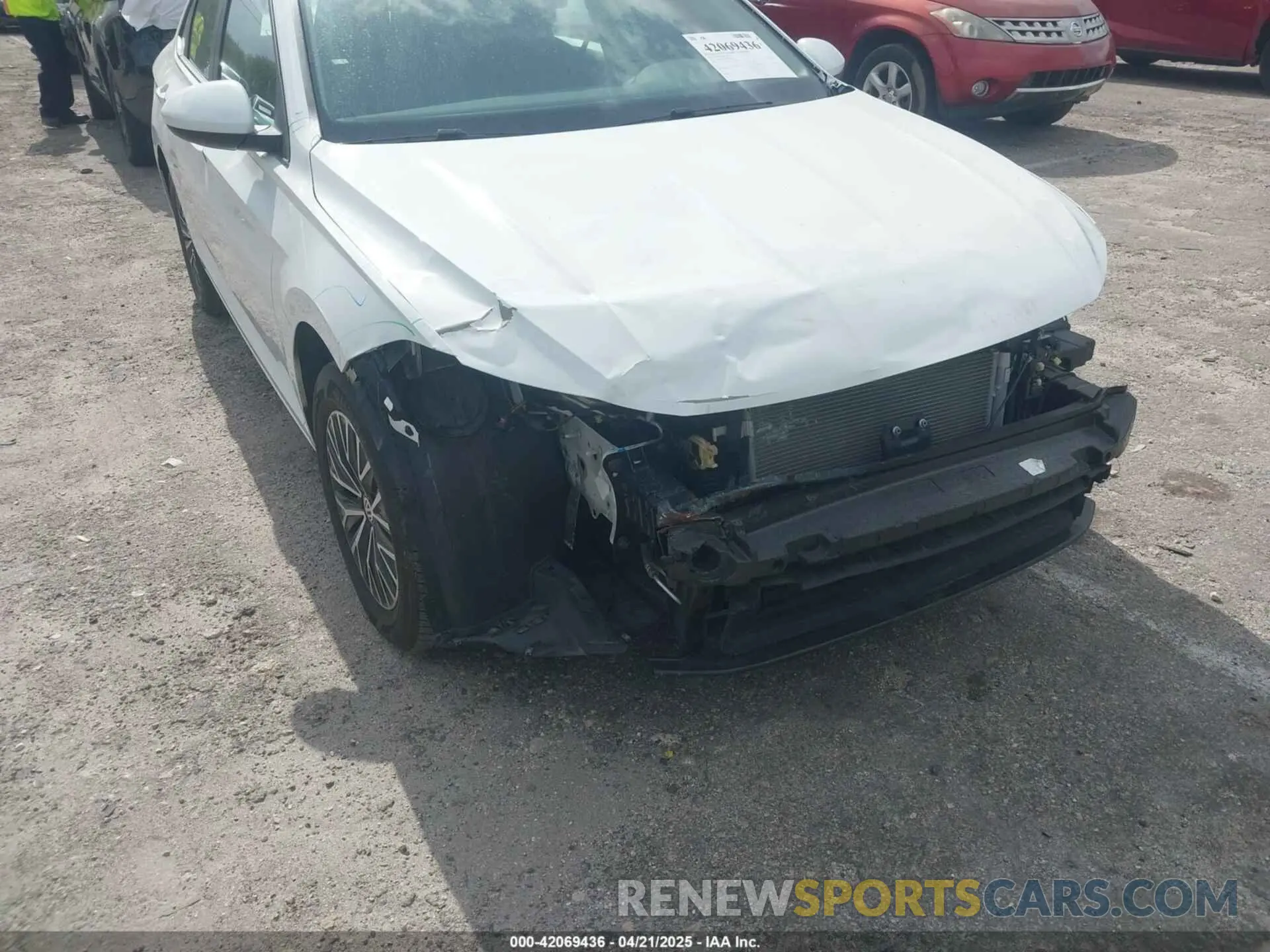 6 Photograph of a damaged car 3VWCB7BU0LM048998 VOLKSWAGEN JETTA 2020