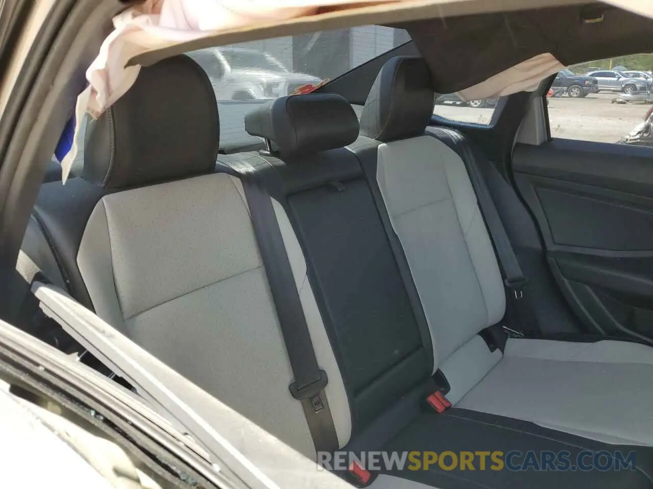 10 Photograph of a damaged car 3VWCB7BU0LM049231 VOLKSWAGEN JETTA 2020