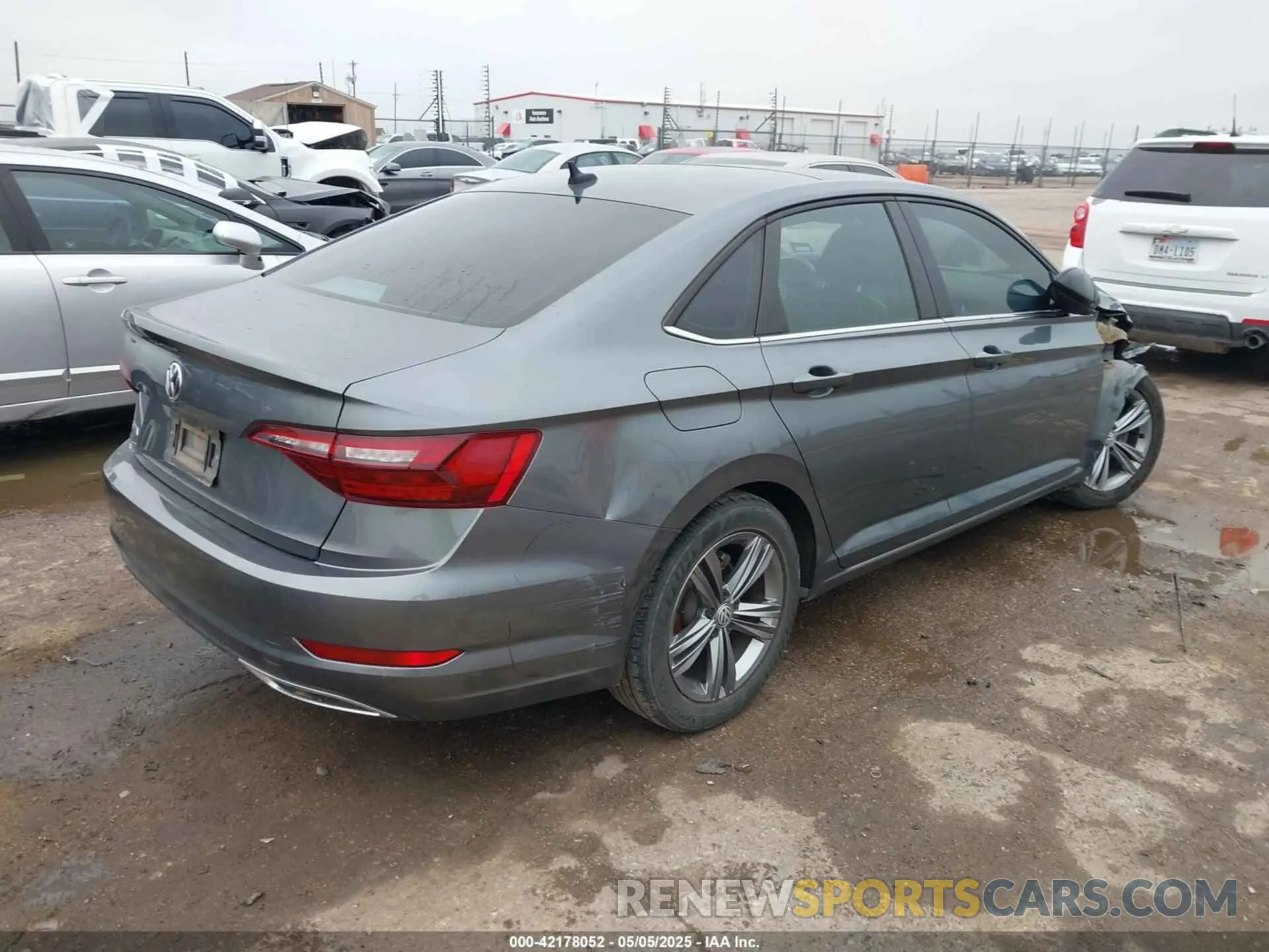 4 Photograph of a damaged car 3VWCB7BU0LM051450 VOLKSWAGEN JETTA 2020