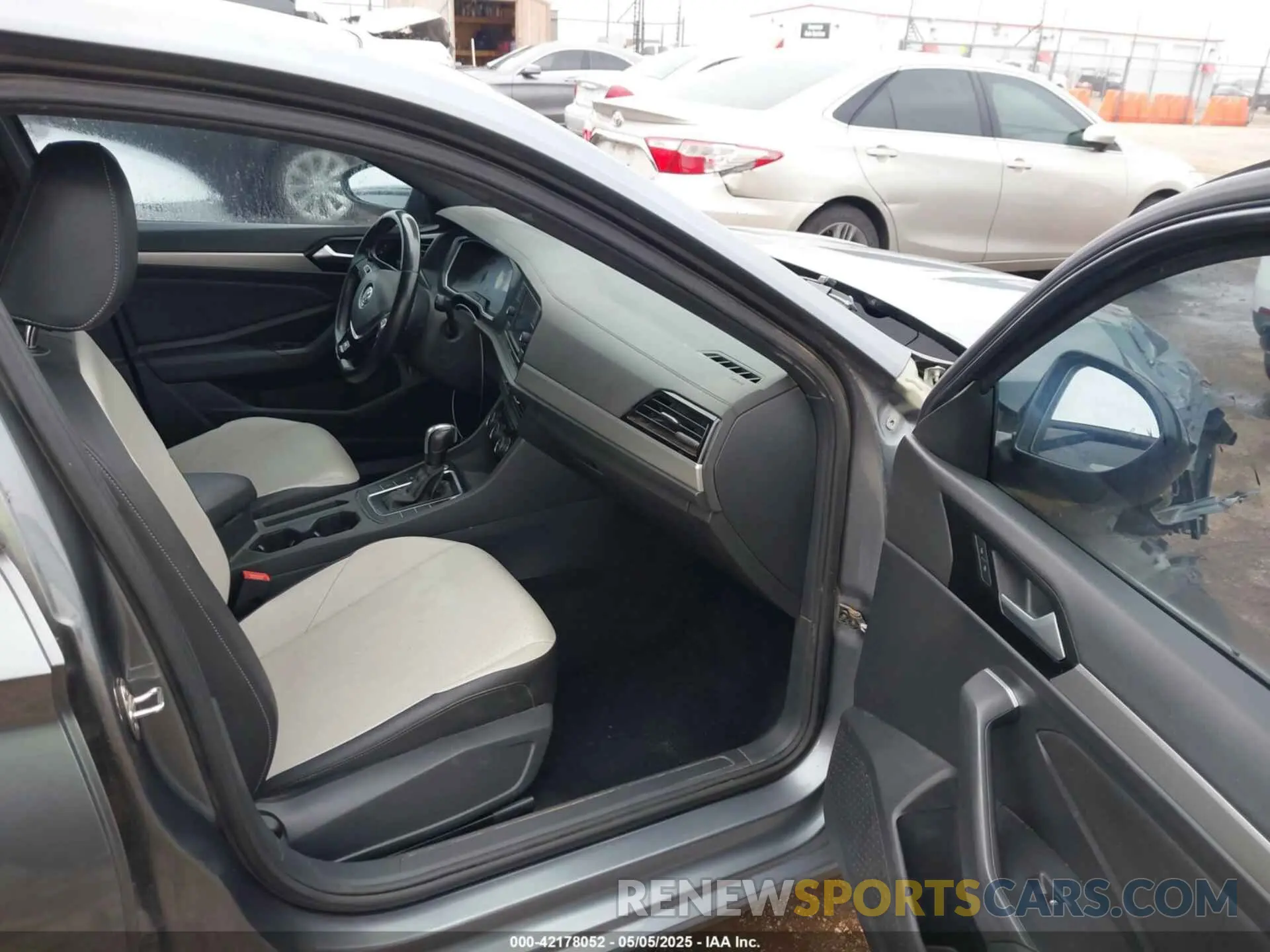 5 Photograph of a damaged car 3VWCB7BU0LM051450 VOLKSWAGEN JETTA 2020