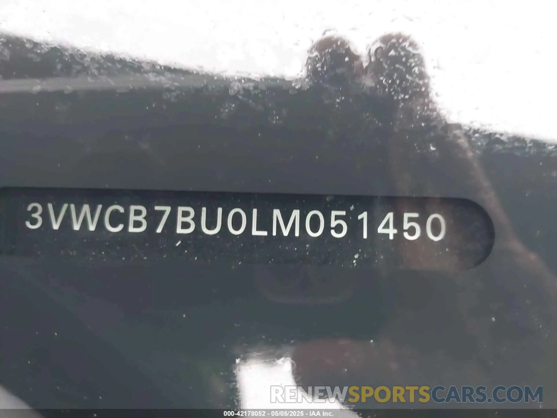 9 Photograph of a damaged car 3VWCB7BU0LM051450 VOLKSWAGEN JETTA 2020