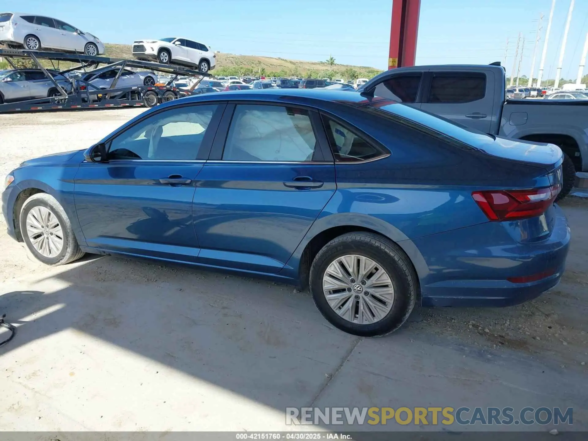 14 Photograph of a damaged car 3VWCB7BU0LM067356 VOLKSWAGEN JETTA 2020