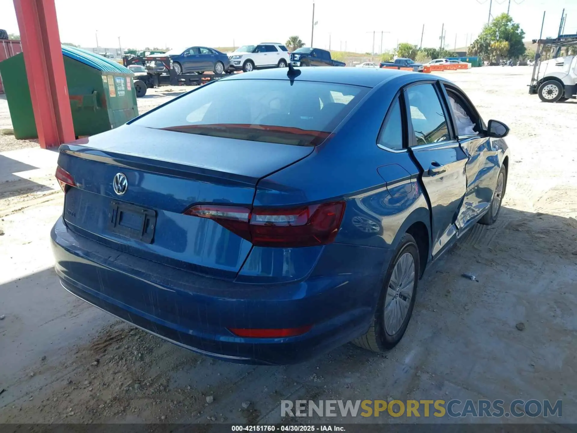 4 Photograph of a damaged car 3VWCB7BU0LM067356 VOLKSWAGEN JETTA 2020