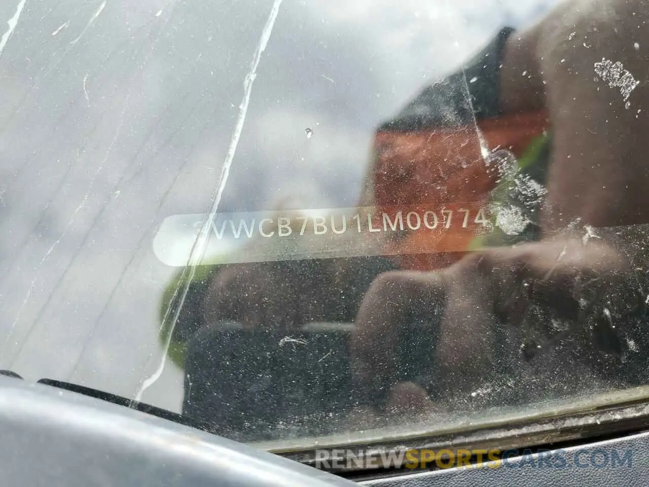 12 Photograph of a damaged car 3VWCB7BU1LM007747 VOLKSWAGEN JETTA 2020