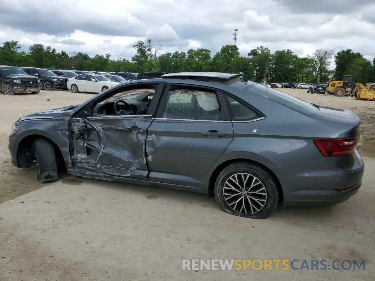 2 Photograph of a damaged car 3VWCB7BU1LM007747 VOLKSWAGEN JETTA 2020