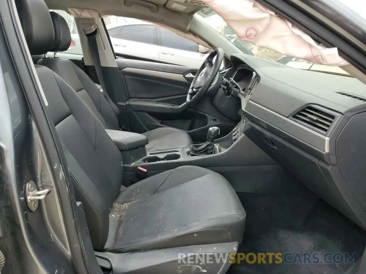 7 Photograph of a damaged car 3VWCB7BU1LM007747 VOLKSWAGEN JETTA 2020