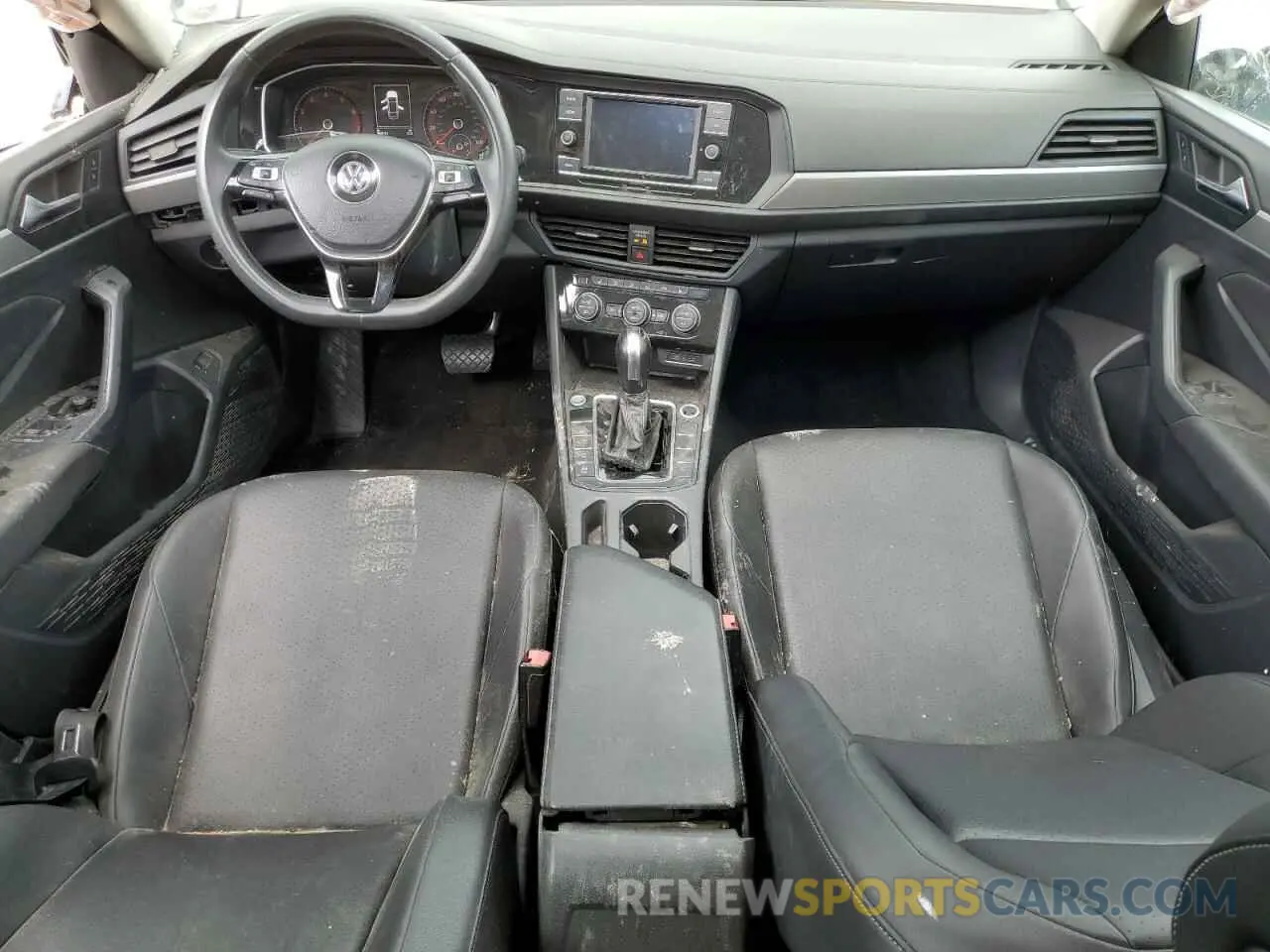 8 Photograph of a damaged car 3VWCB7BU1LM007747 VOLKSWAGEN JETTA 2020