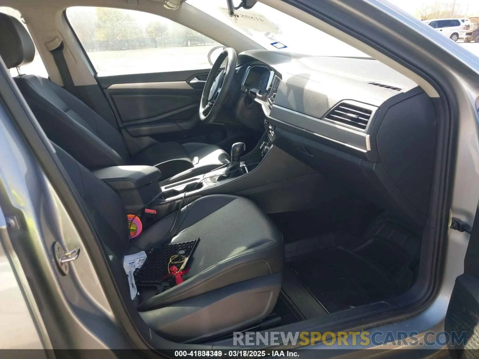 5 Photograph of a damaged car 3VWCB7BU1LM017176 VOLKSWAGEN JETTA 2020