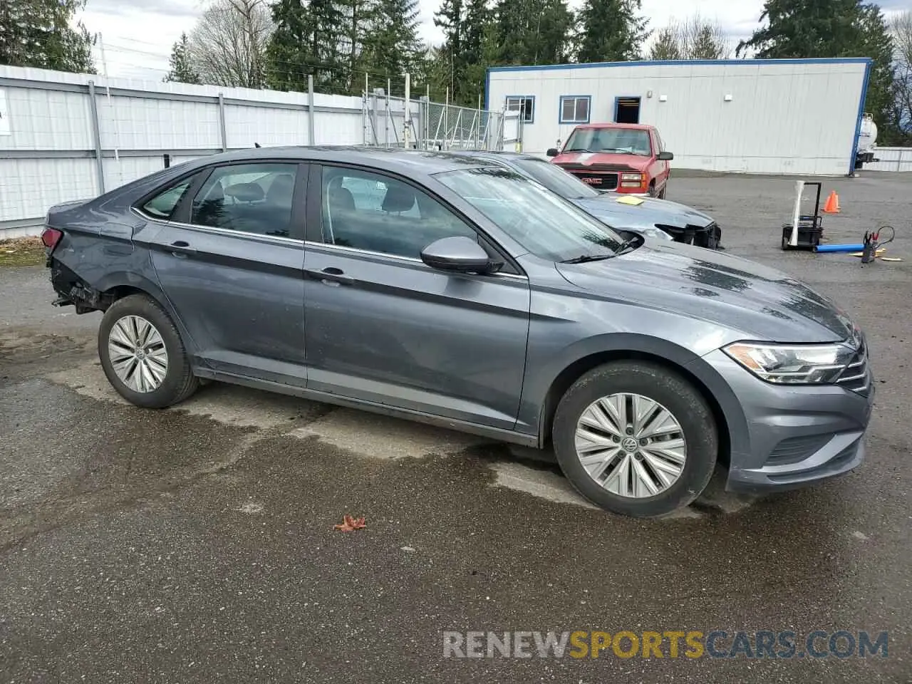 4 Photograph of a damaged car 3VWCB7BU1LM018151 VOLKSWAGEN JETTA 2020