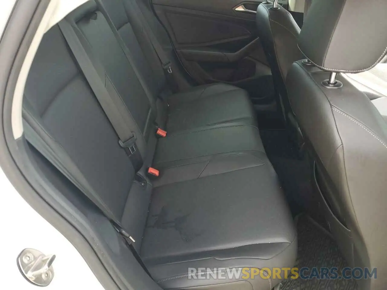 10 Photograph of a damaged car 3VWCB7BU2LM009748 VOLKSWAGEN JETTA 2020