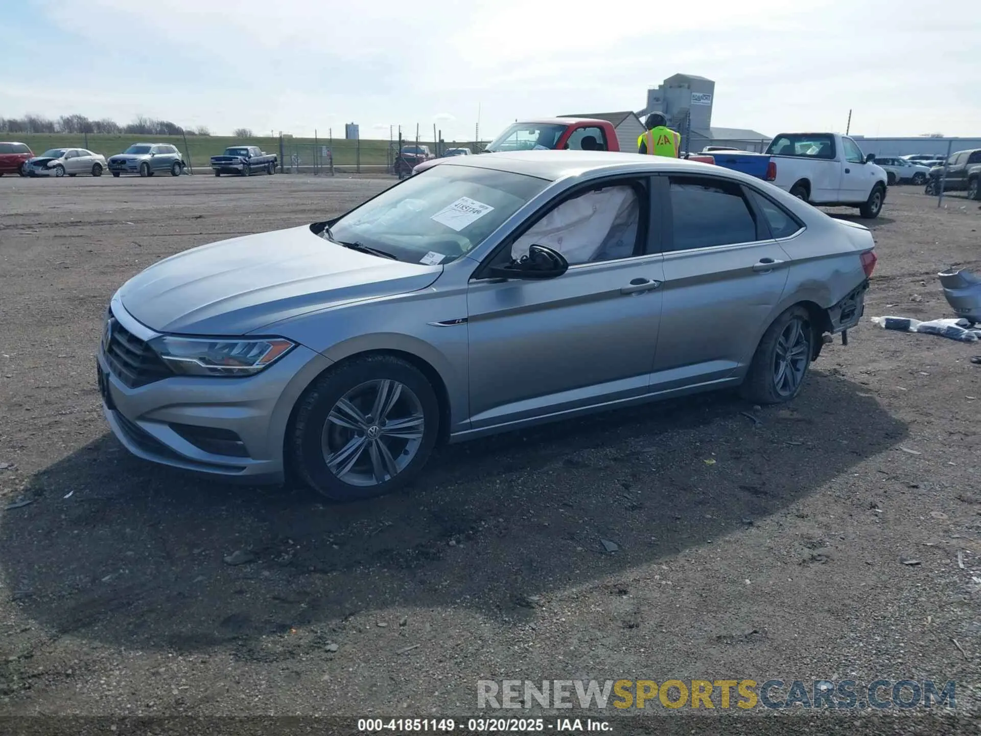 2 Photograph of a damaged car 3VWCB7BU2LM031412 VOLKSWAGEN JETTA 2020