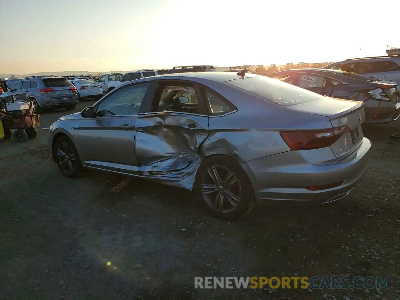 2 Photograph of a damaged car 3VWCB7BU2LM051417 VOLKSWAGEN JETTA 2020