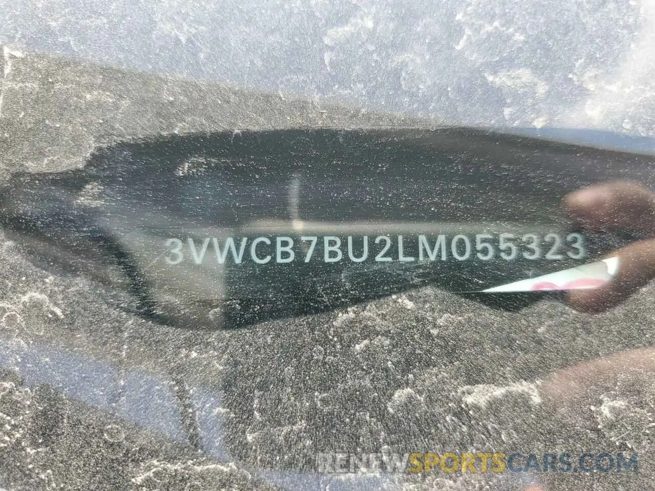 12 Photograph of a damaged car 3VWCB7BU2LM055323 VOLKSWAGEN JETTA 2020