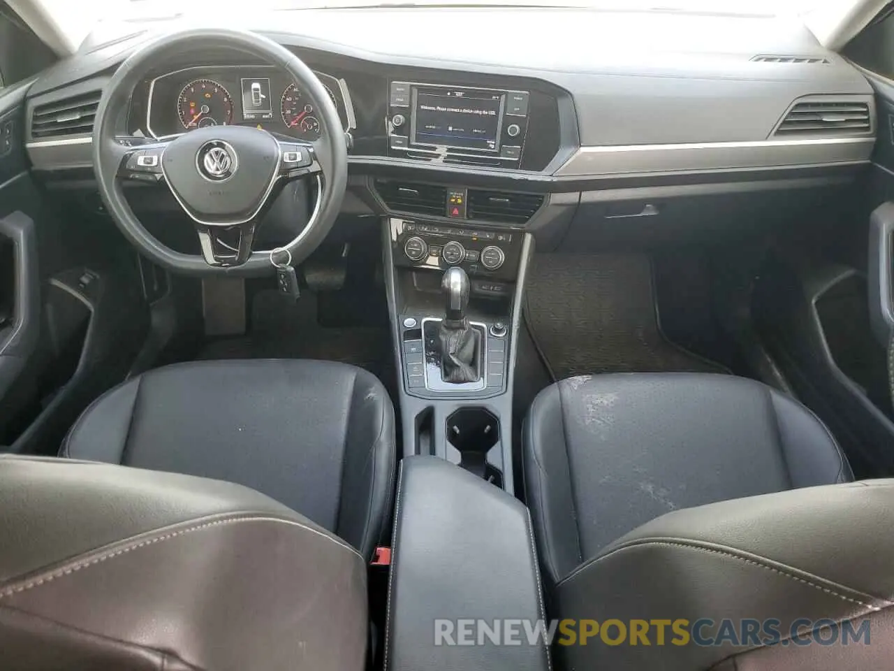 8 Photograph of a damaged car 3VWCB7BU2LM055323 VOLKSWAGEN JETTA 2020