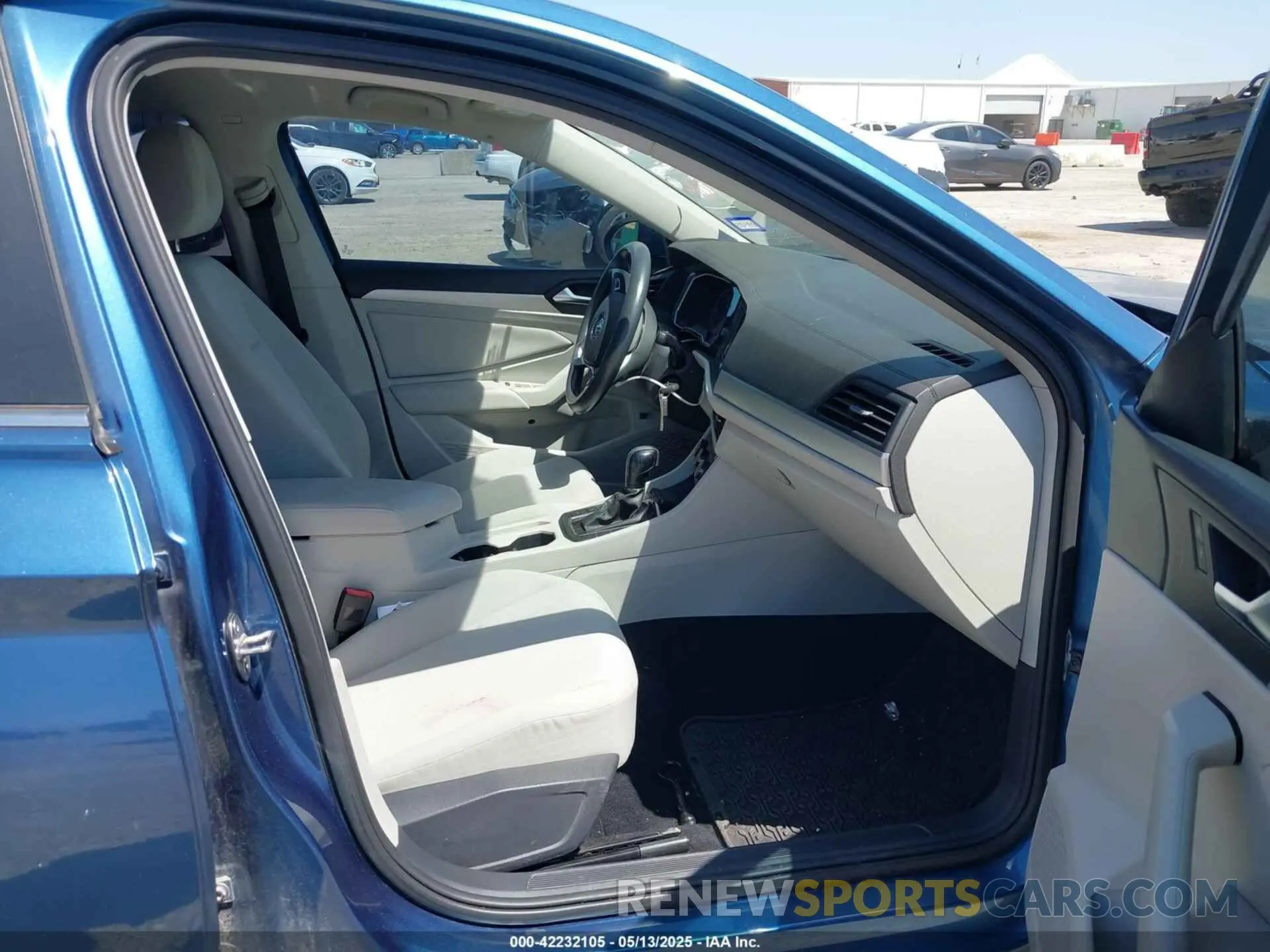 5 Photograph of a damaged car 3VWCB7BU2LM076835 VOLKSWAGEN JETTA 2020