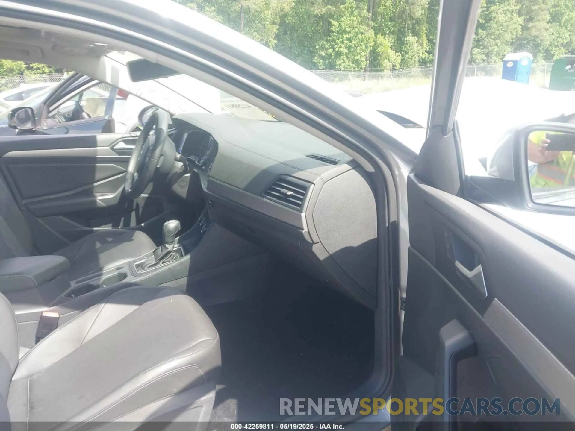 5 Photograph of a damaged car 3VWCB7BU3LM003750 VOLKSWAGEN JETTA 2020