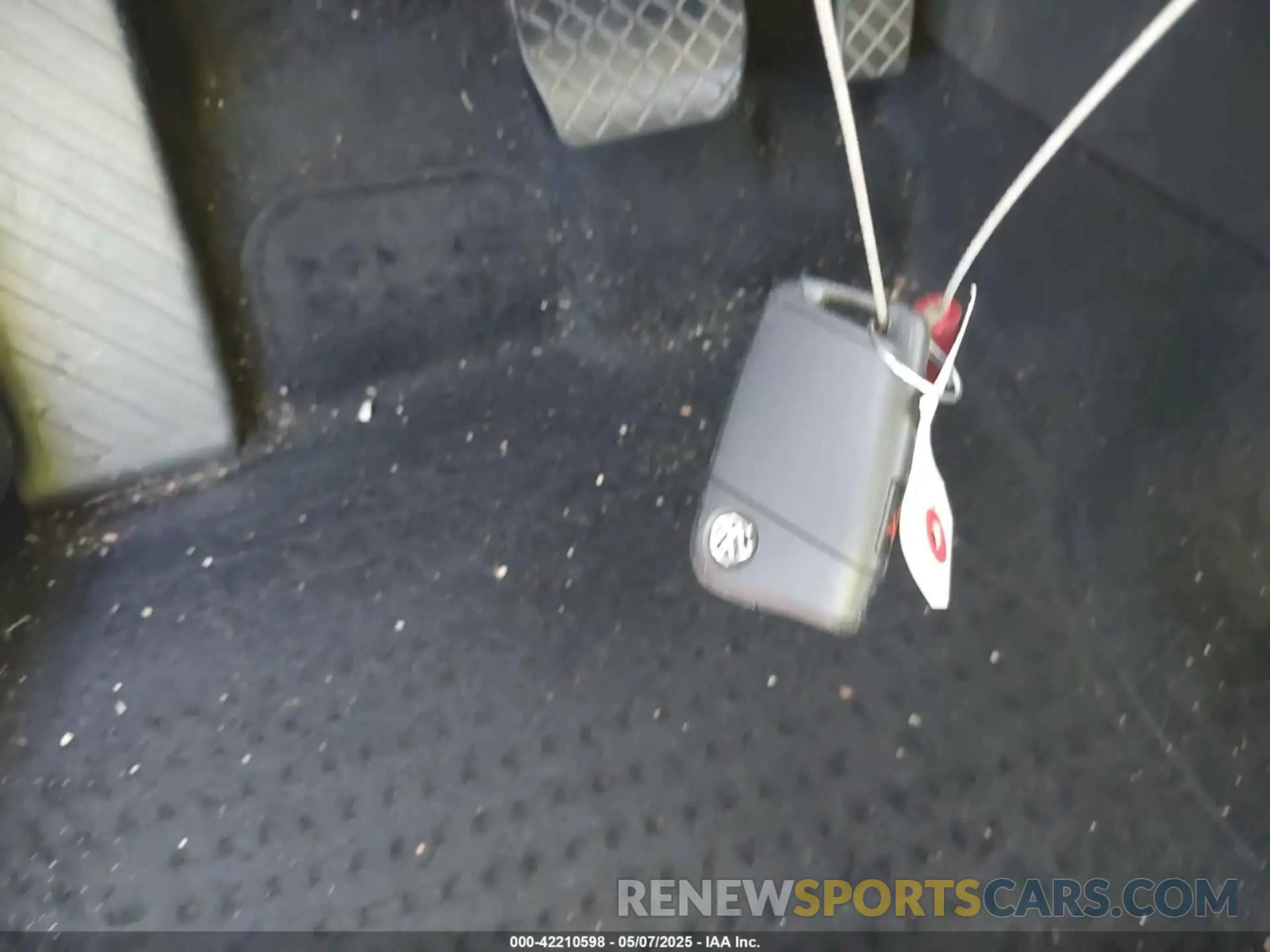 11 Photograph of a damaged car 3VWCB7BU3LM053662 VOLKSWAGEN JETTA 2020
