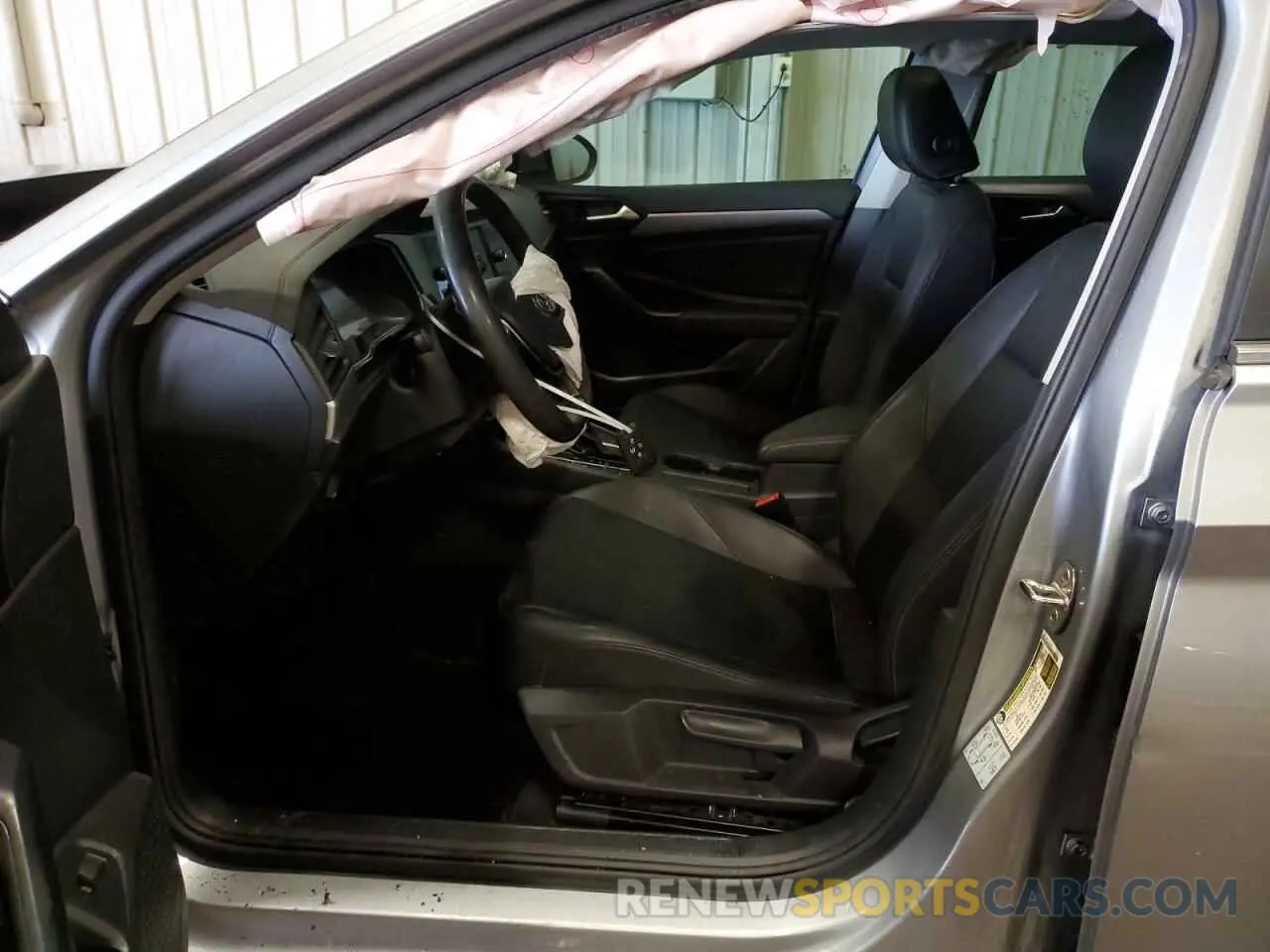 7 Photograph of a damaged car 3VWCB7BU4LM018533 VOLKSWAGEN JETTA 2020