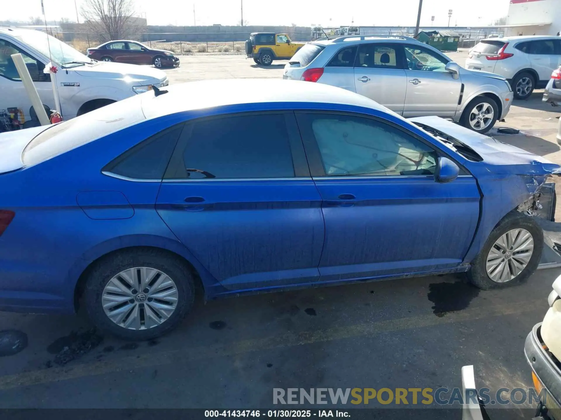 14 Photograph of a damaged car 3VWCB7BU4LM019228 VOLKSWAGEN JETTA 2020