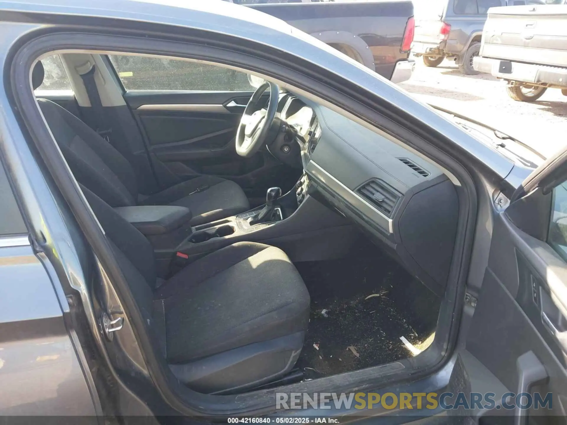 5 Photograph of a damaged car 3VWCB7BU4LM034831 VOLKSWAGEN JETTA 2020
