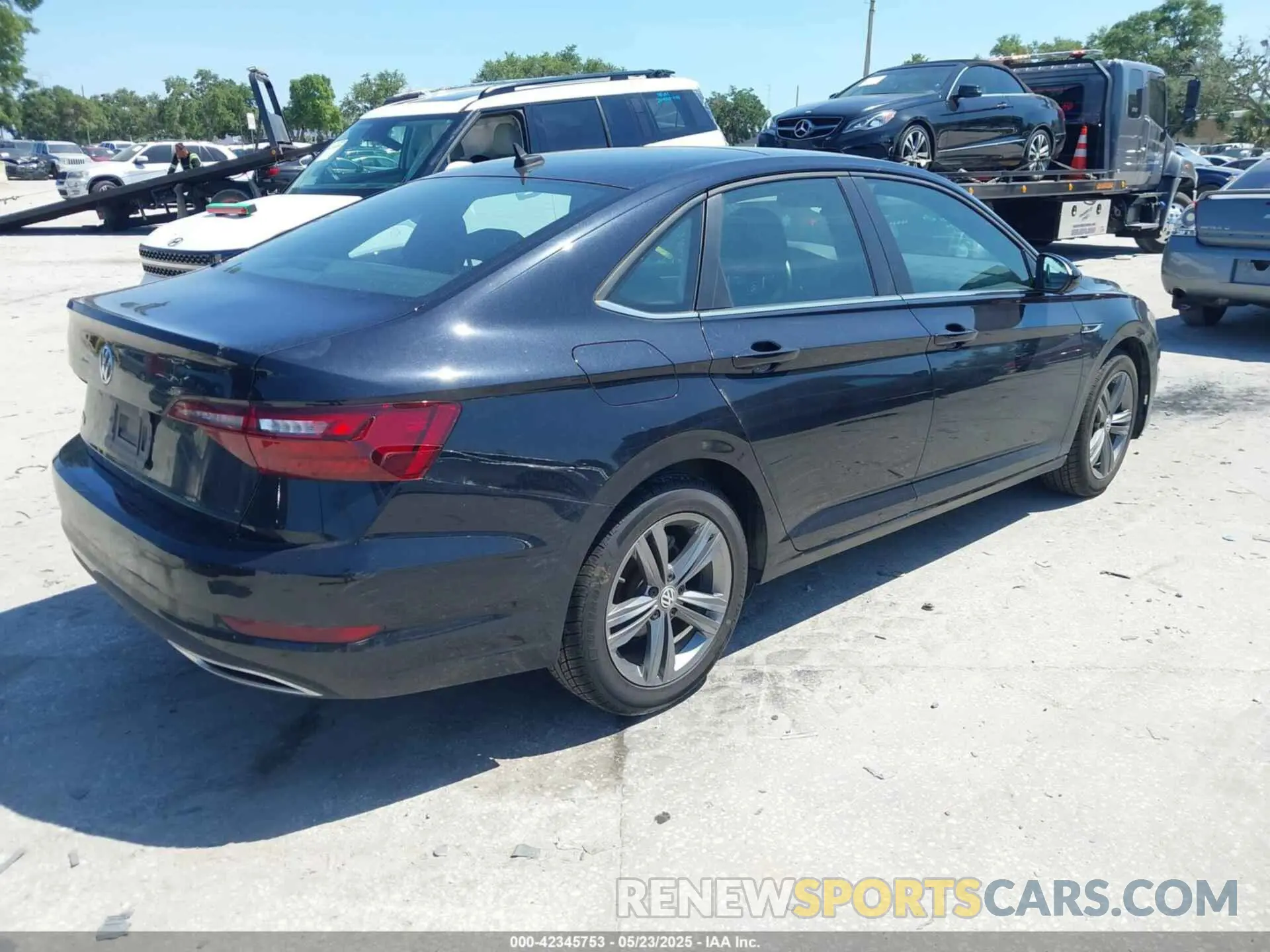 4 Photograph of a damaged car 3VWCB7BU4LM073158 VOLKSWAGEN JETTA 2020