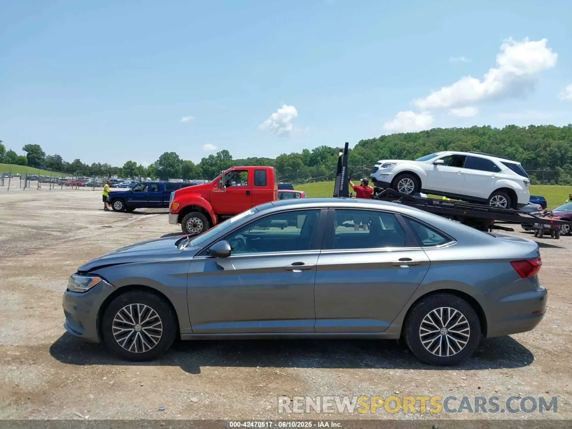 14 Photograph of a damaged car 3VWCB7BU5LM008030 VOLKSWAGEN JETTA 2020