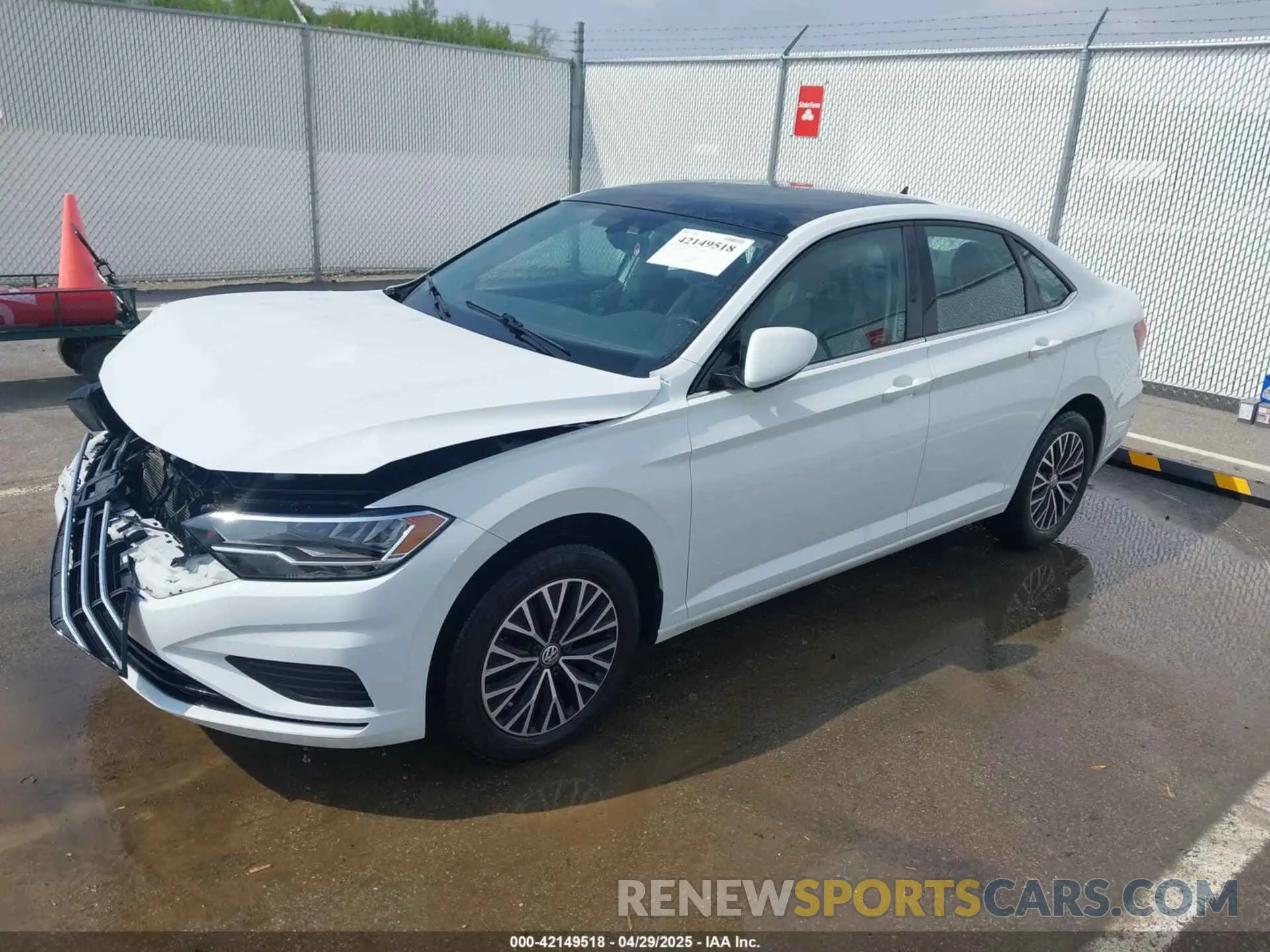 2 Photograph of a damaged car 3VWCB7BU5LM011915 VOLKSWAGEN JETTA 2020