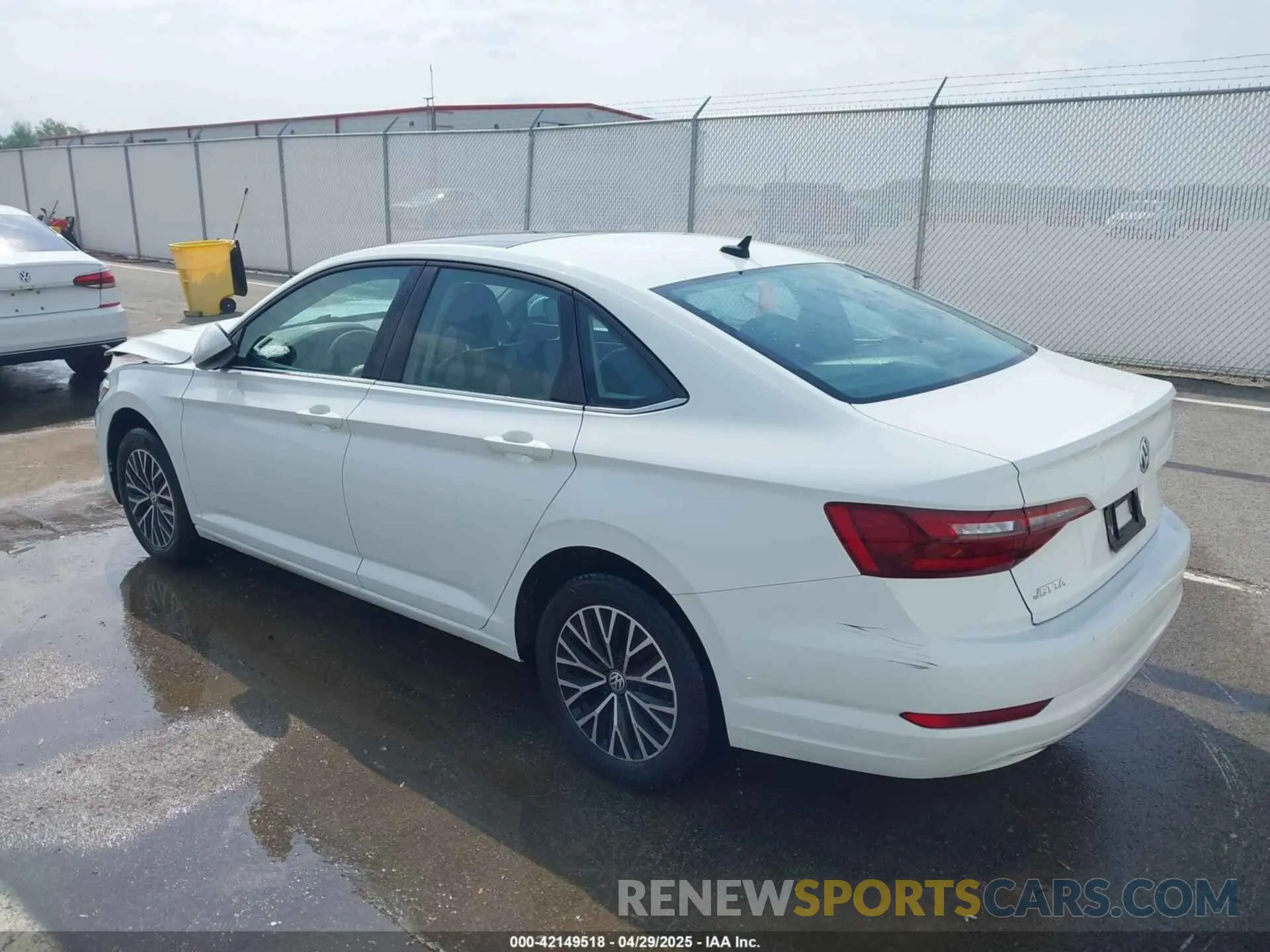 3 Photograph of a damaged car 3VWCB7BU5LM011915 VOLKSWAGEN JETTA 2020