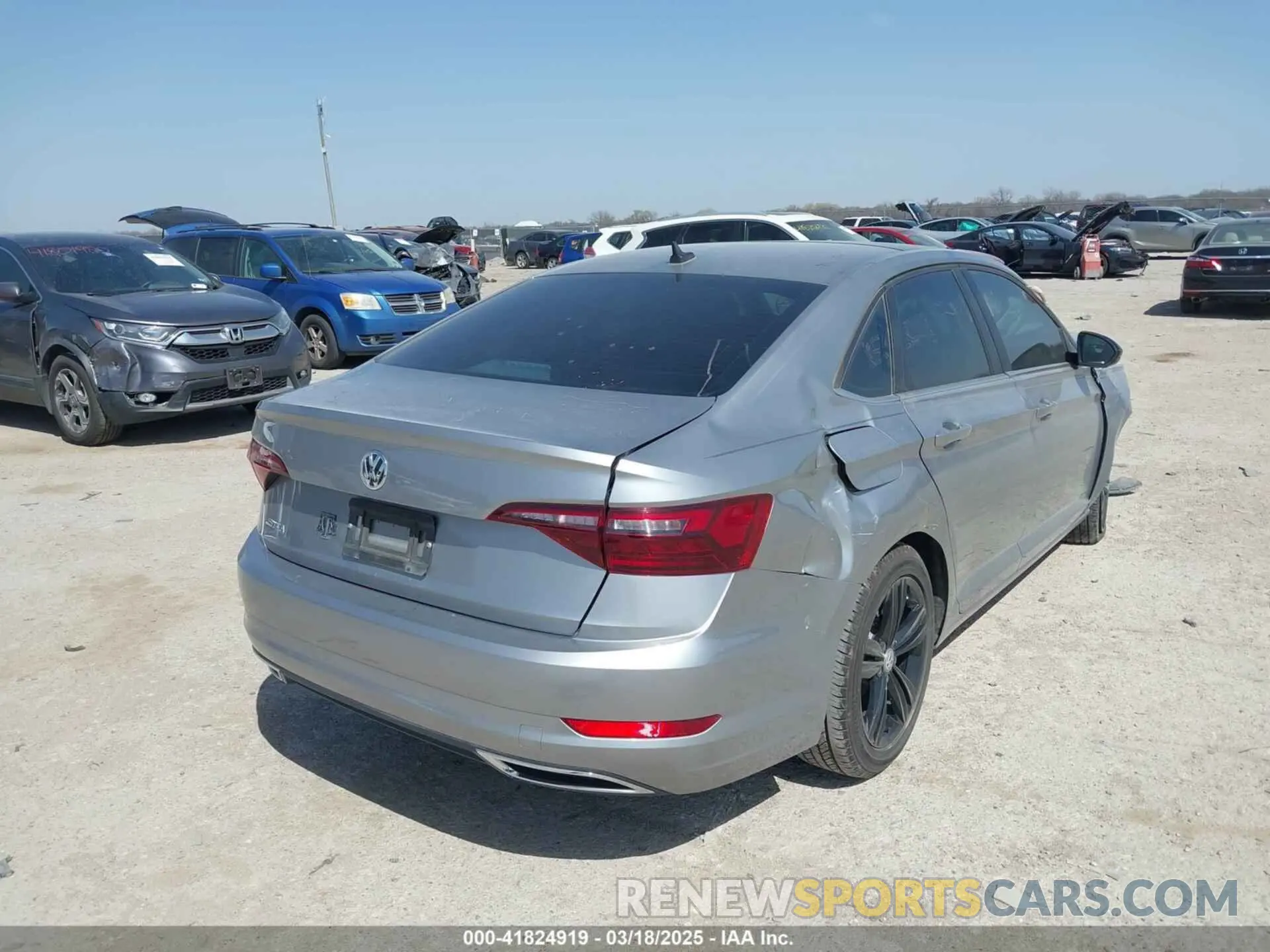 4 Photograph of a damaged car 3VWCB7BU5LM014734 VOLKSWAGEN JETTA 2020