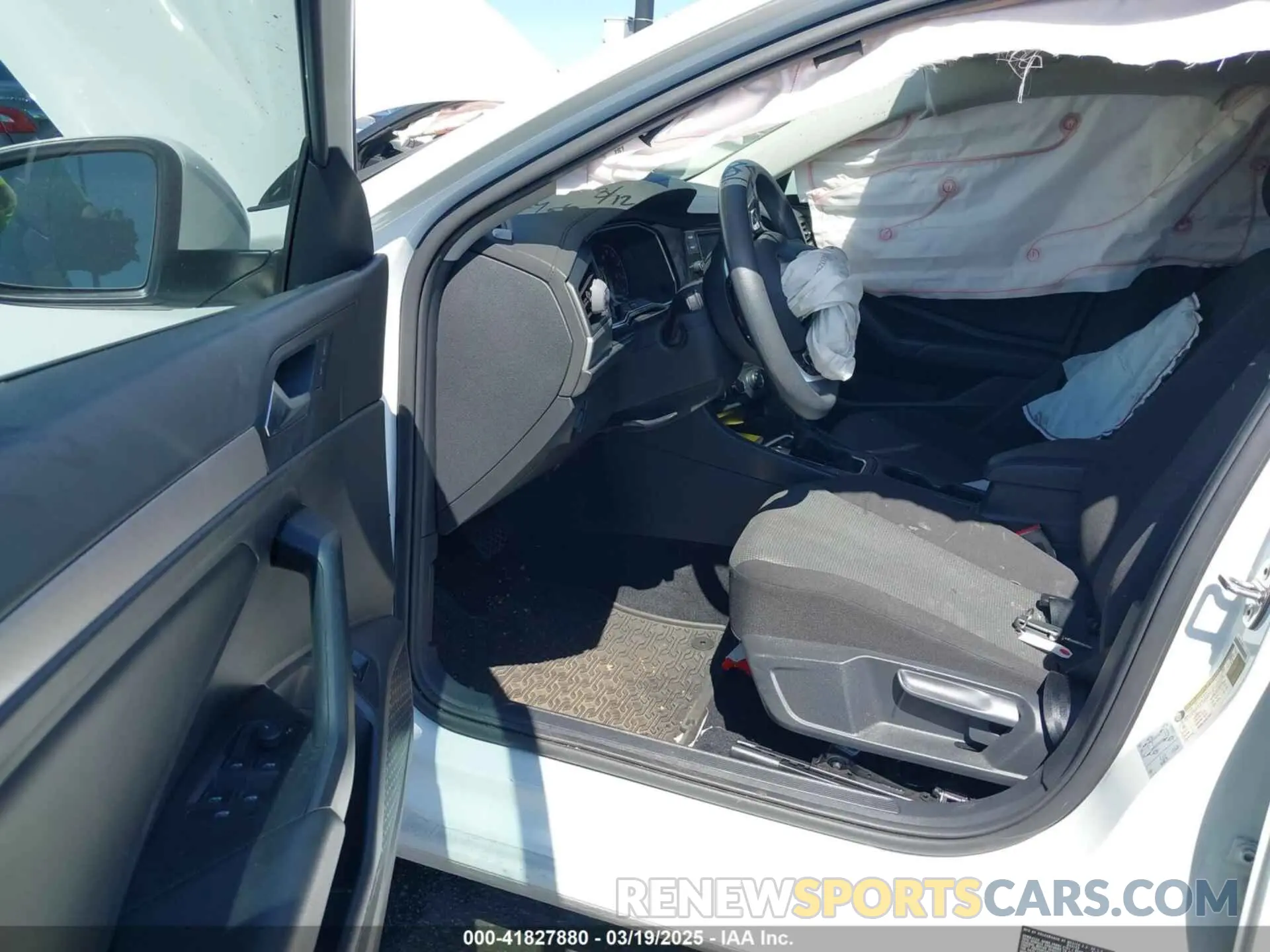 5 Photograph of a damaged car 3VWCB7BU5LM042484 VOLKSWAGEN JETTA 2020