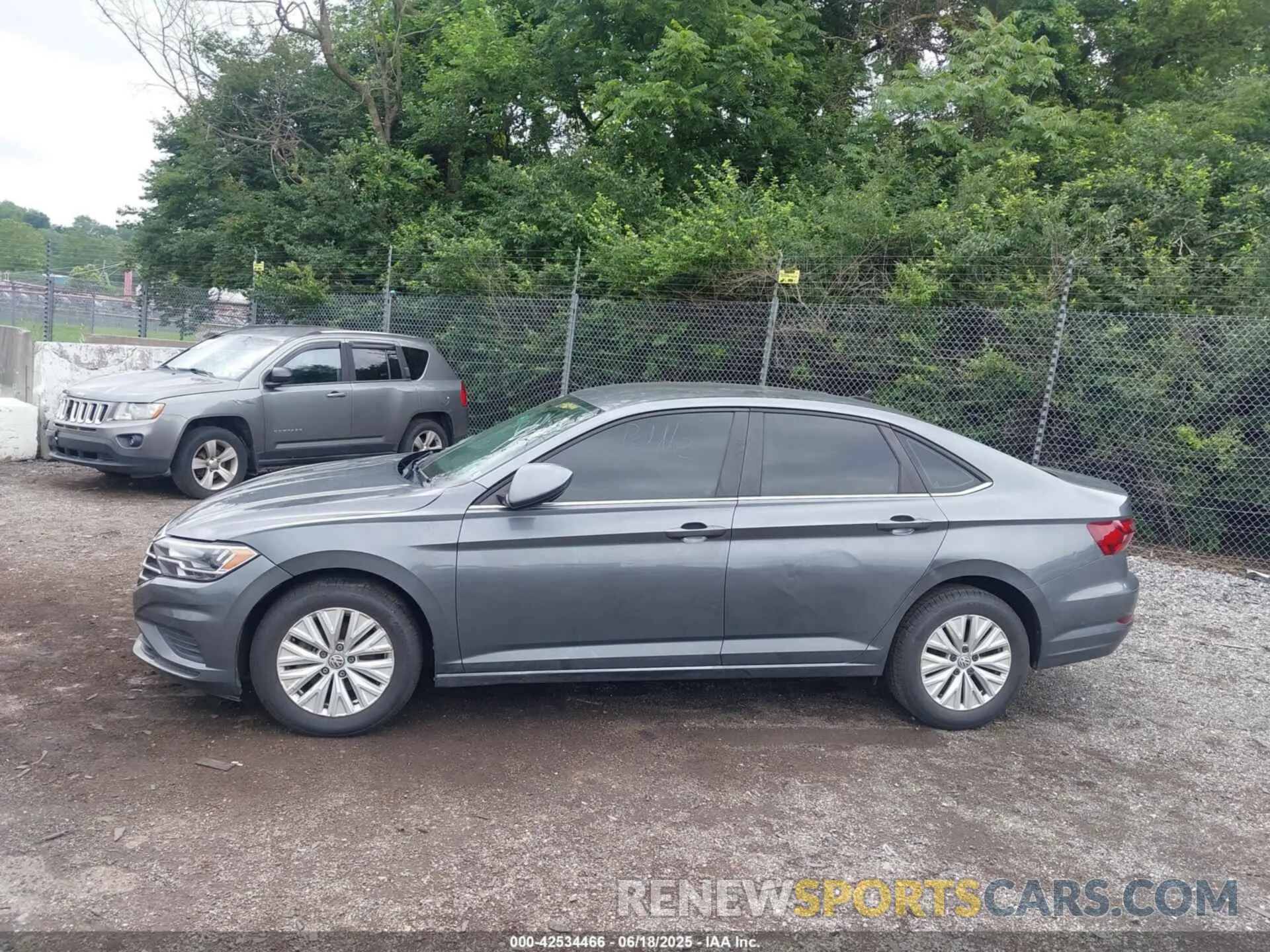 14 Photograph of a damaged car 3VWCB7BU5LM042971 VOLKSWAGEN JETTA 2020
