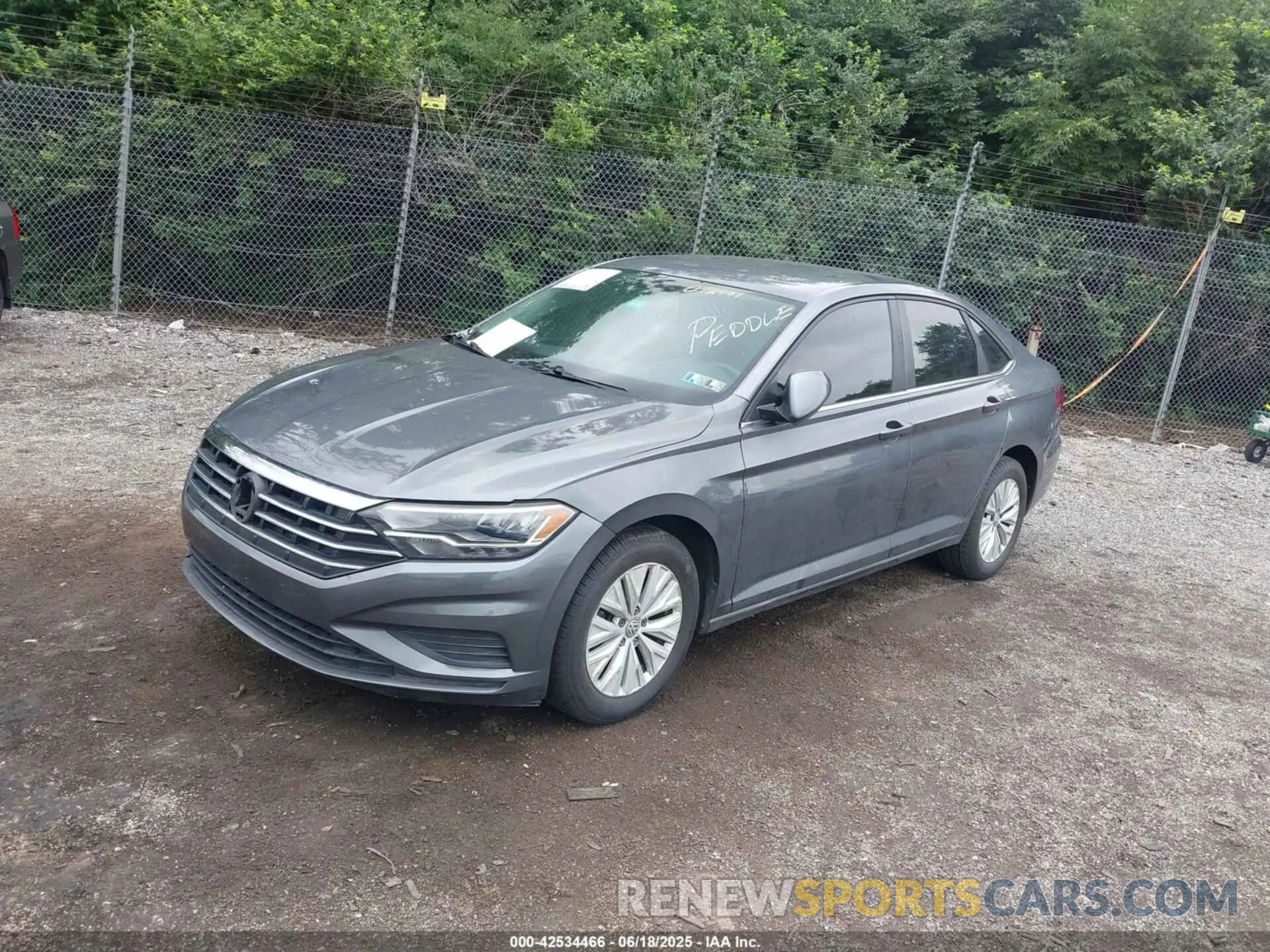 2 Photograph of a damaged car 3VWCB7BU5LM042971 VOLKSWAGEN JETTA 2020