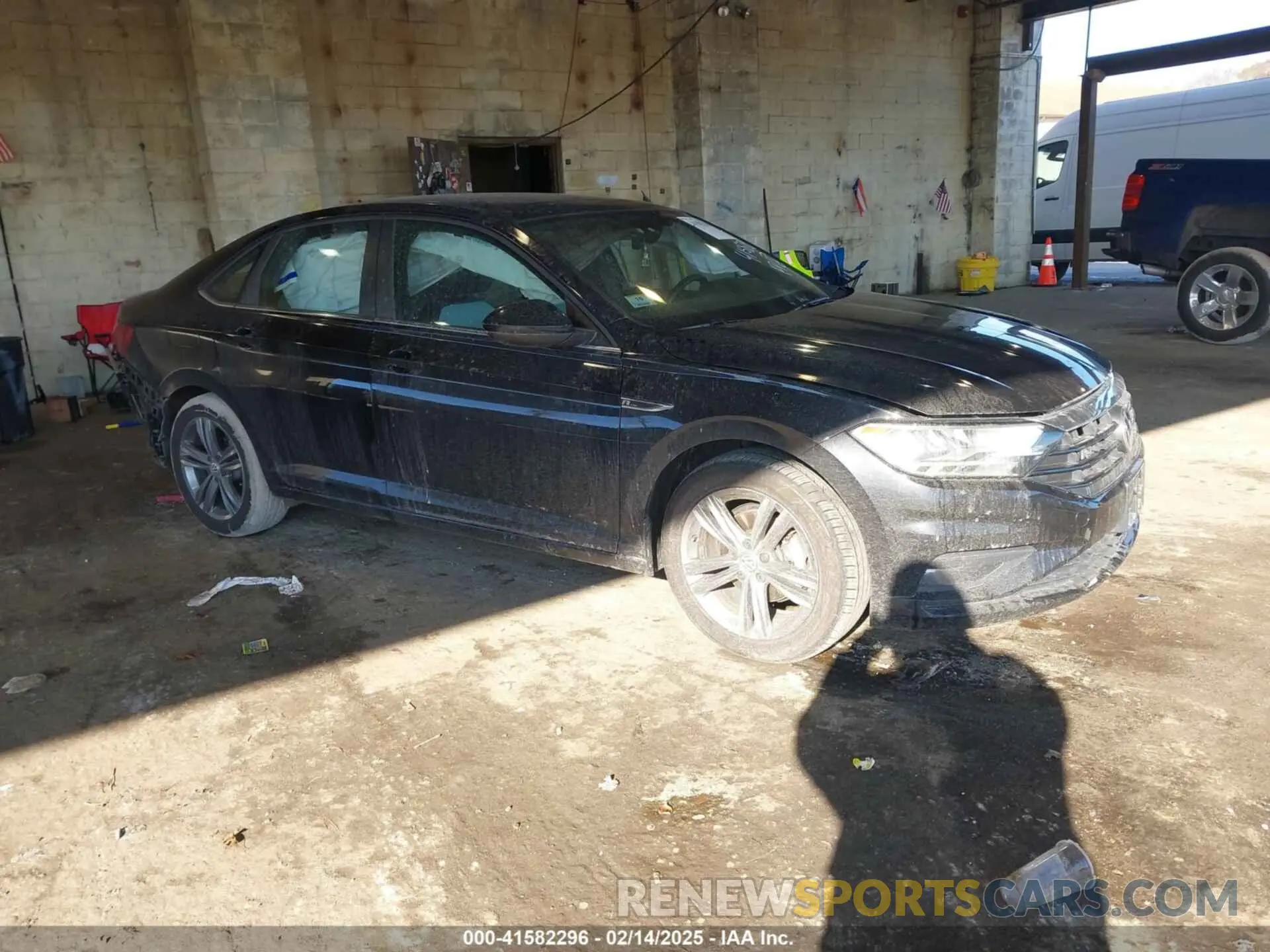 1 Photograph of a damaged car 3VWCB7BU5LM043733 VOLKSWAGEN JETTA 2020