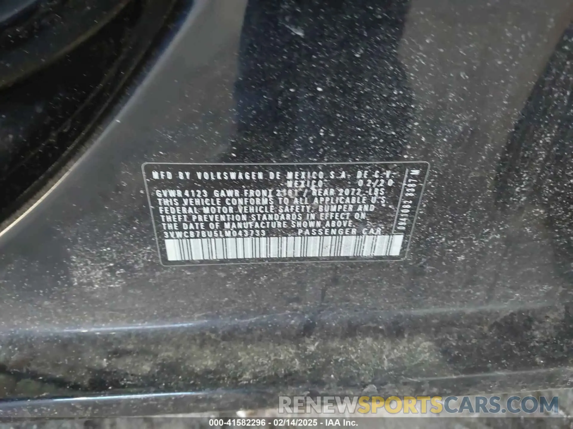 9 Photograph of a damaged car 3VWCB7BU5LM043733 VOLKSWAGEN JETTA 2020